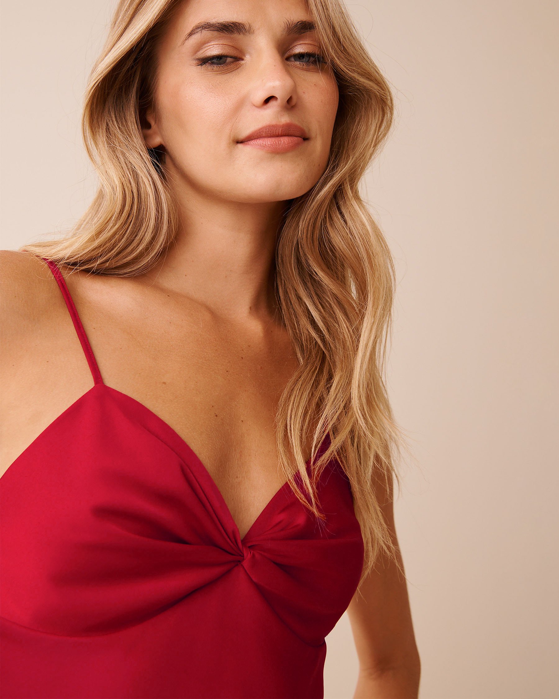 LA VIE EN ROSE Twist Knot Satin Cami Merry Red 60100162 - View6