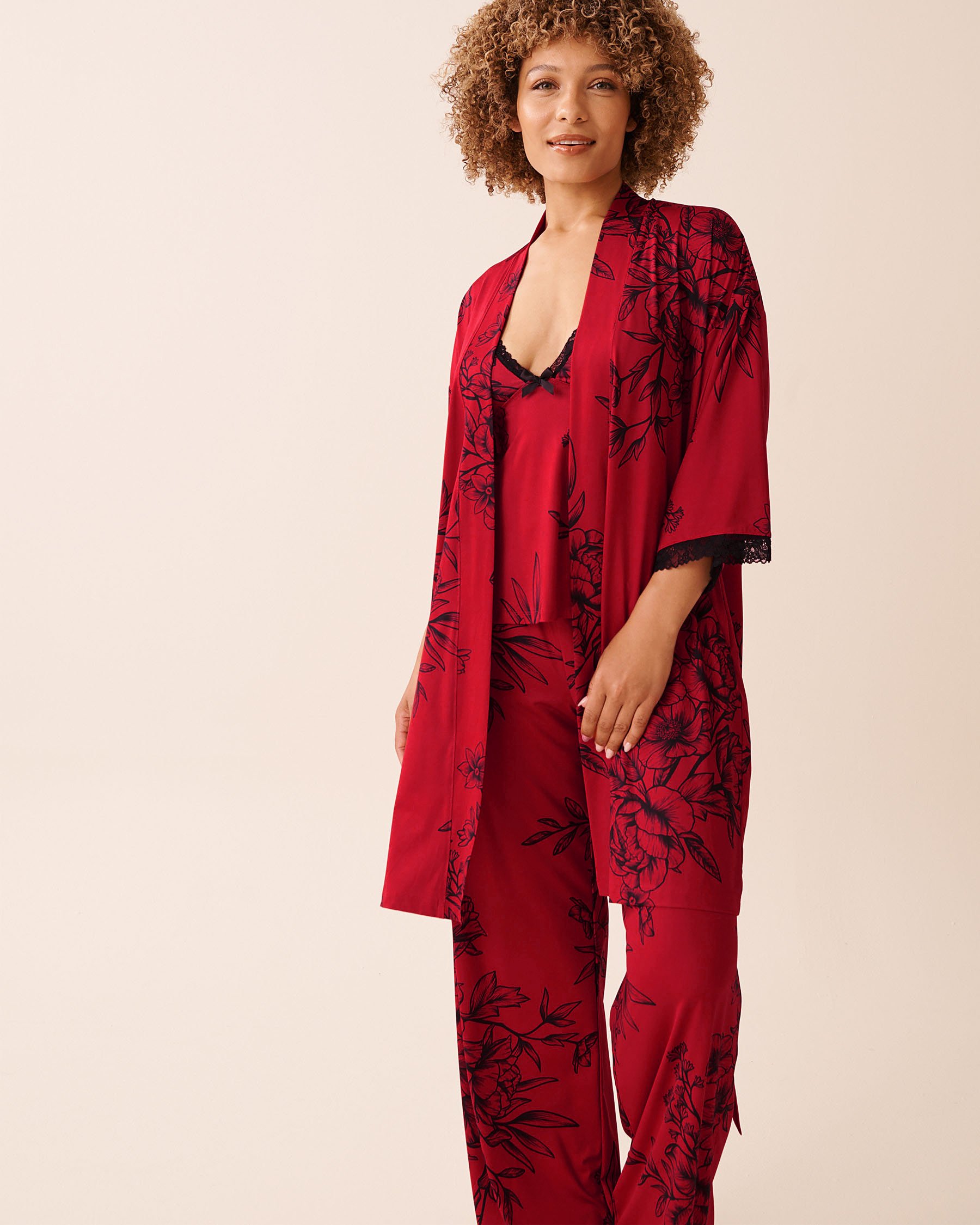 LA VIE EN ROSE Crimson Bloom Recycled Fibers Lace Trim Kimono Crimson Bloom 60600109 - View8