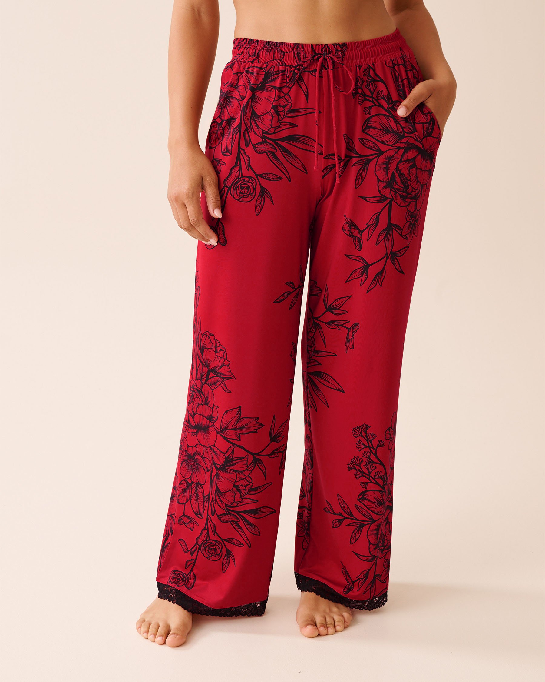 LA VIE EN ROSE Crimson Bloom Recycled Fibers Lace Trim Pants Crimson Bloom 60200160 - View1