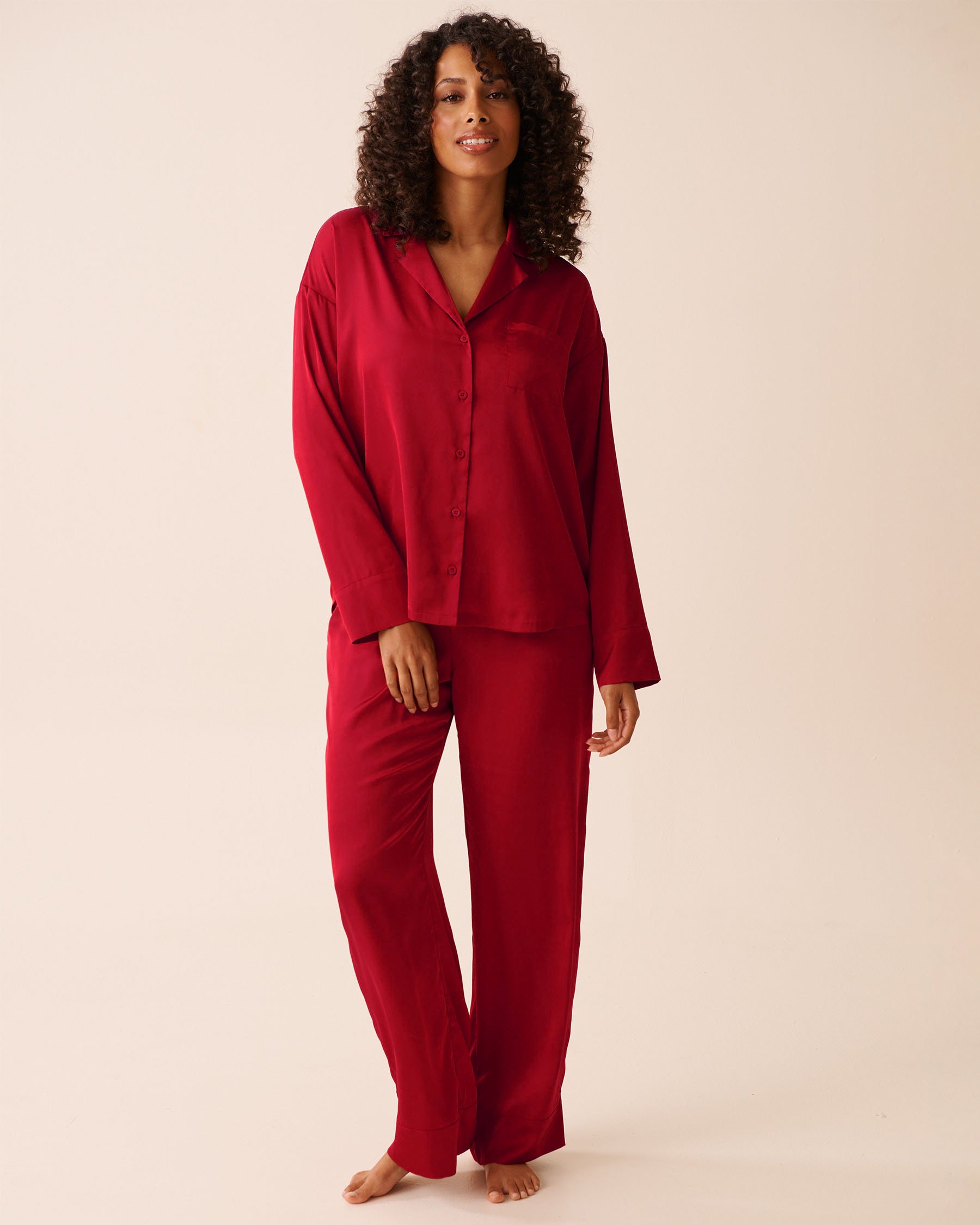 LA VIE EN ROSE Long Sleeve Satin Pajama Set Merry Red 60400063 - View3
