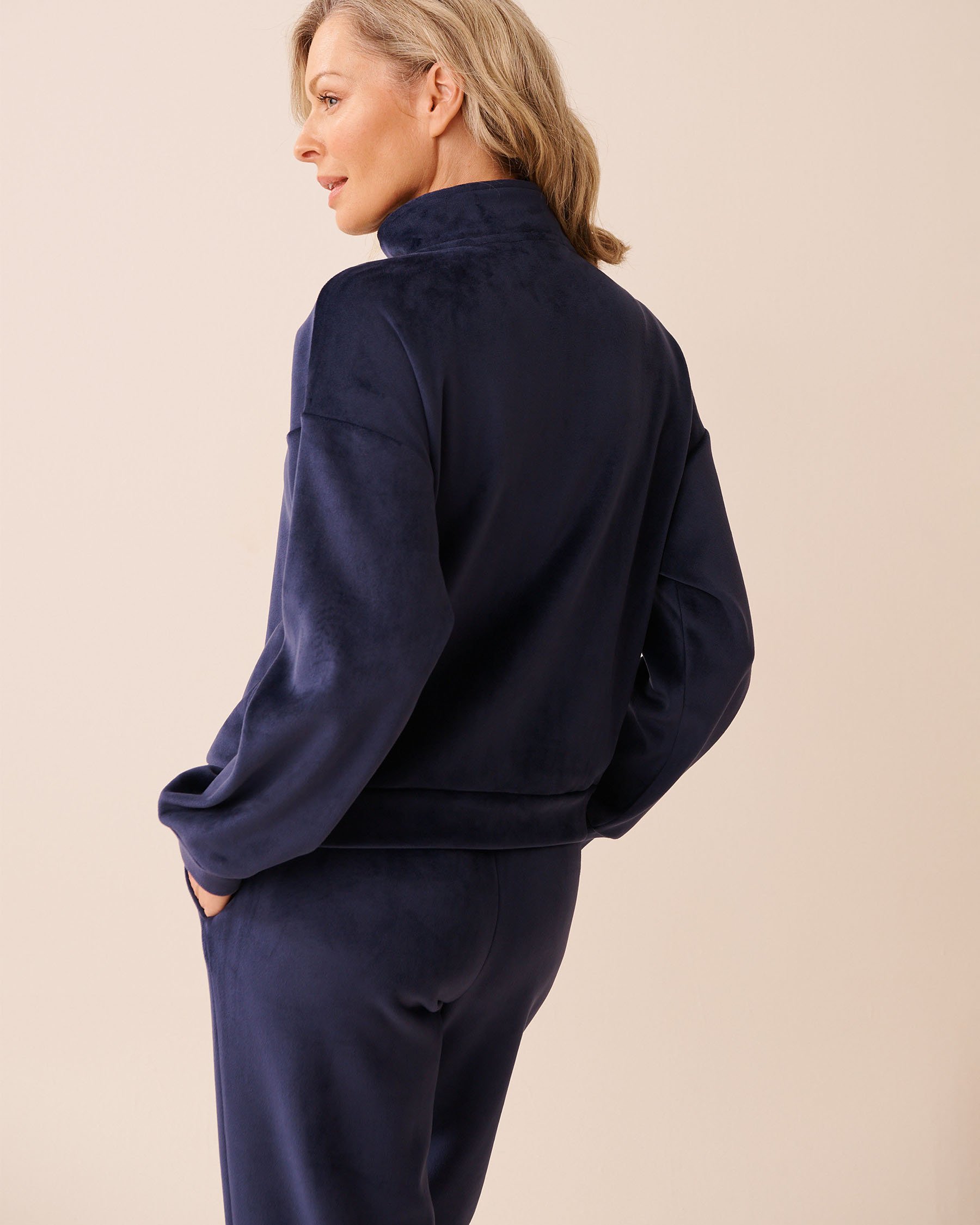 LA VIE EN ROSE Velvet Zip-up Sweatshirt Evening Blue 50100119 - View2