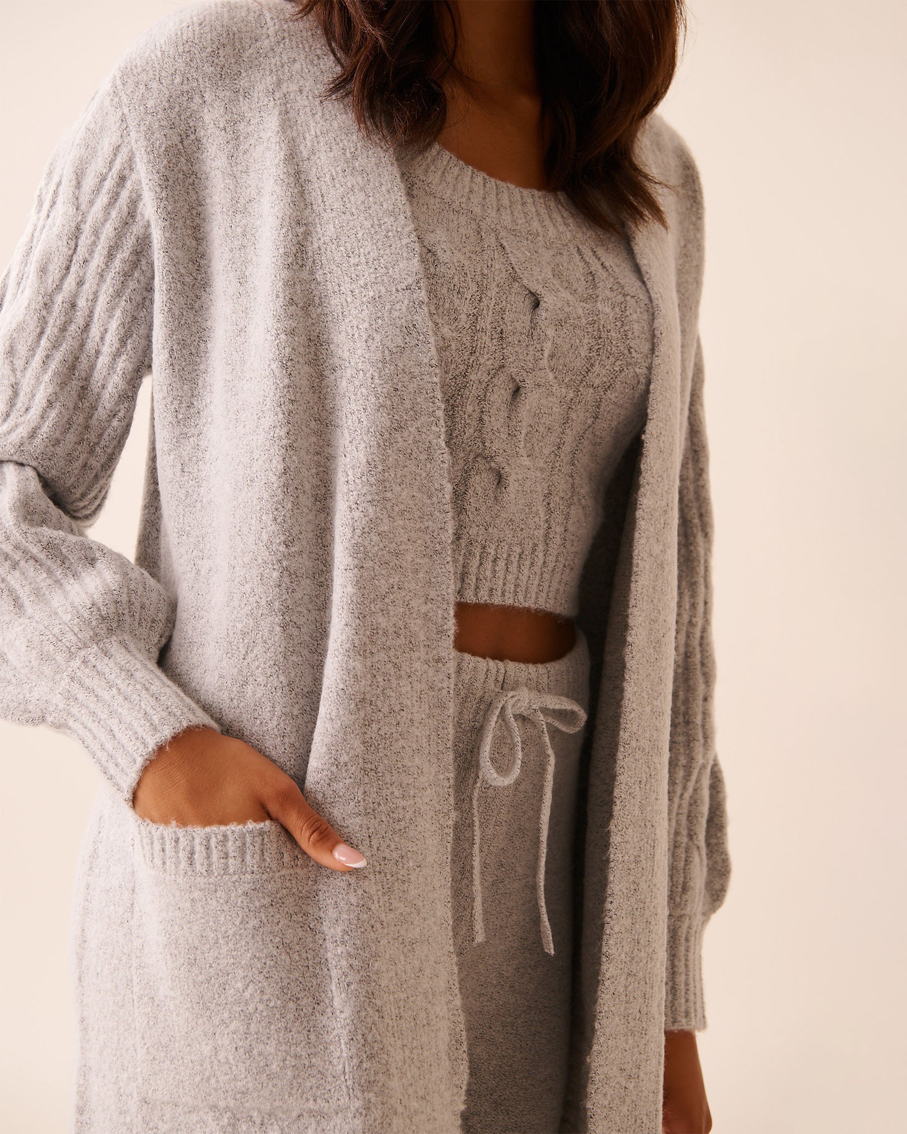 LA VIE EN ROSE Cable Sleeve Knit Long Cardigan Grey 50500017 - View3