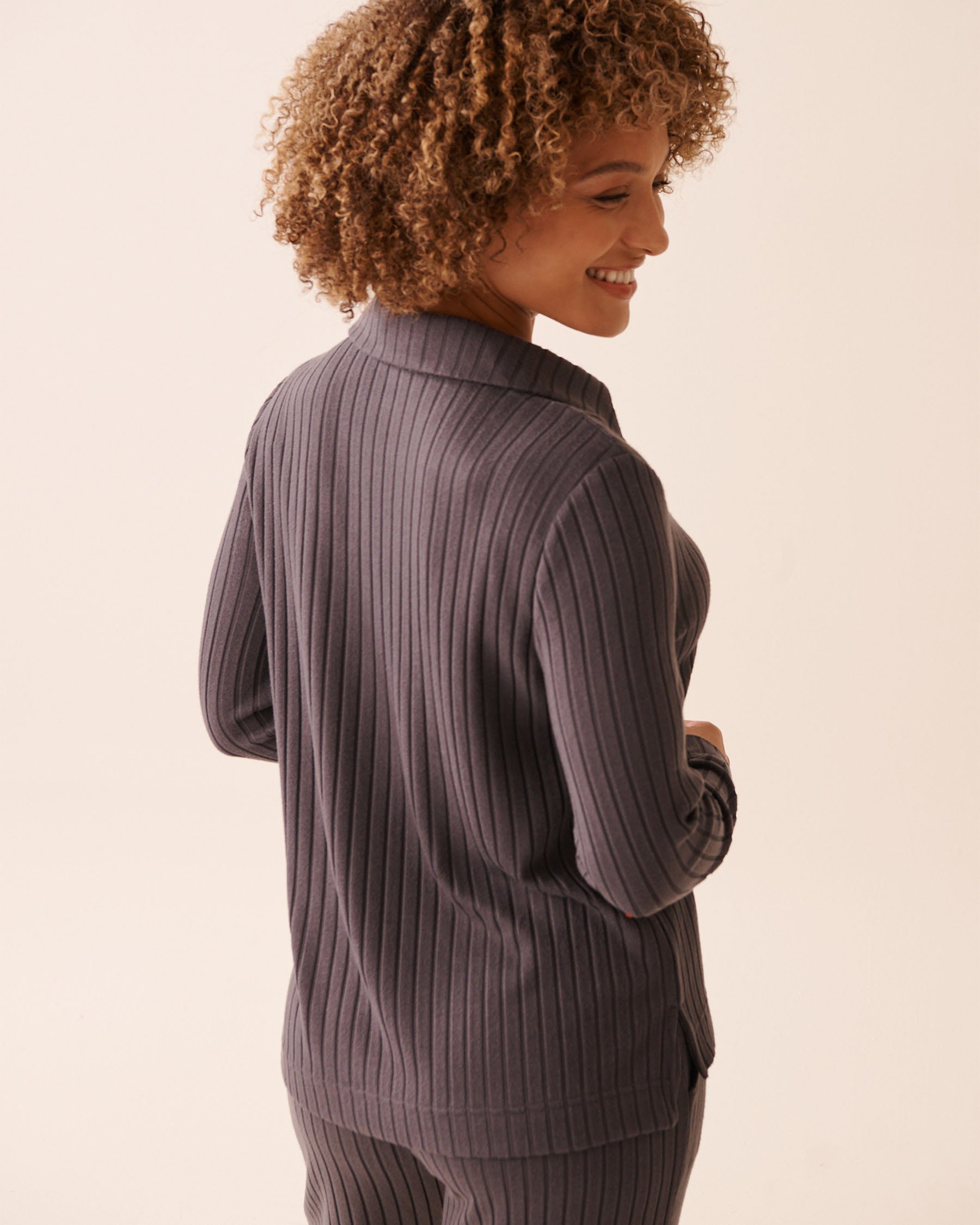 LA VIE EN ROSE Ribbed Long Sleeve Shirt Anthracite 50100116 - View2