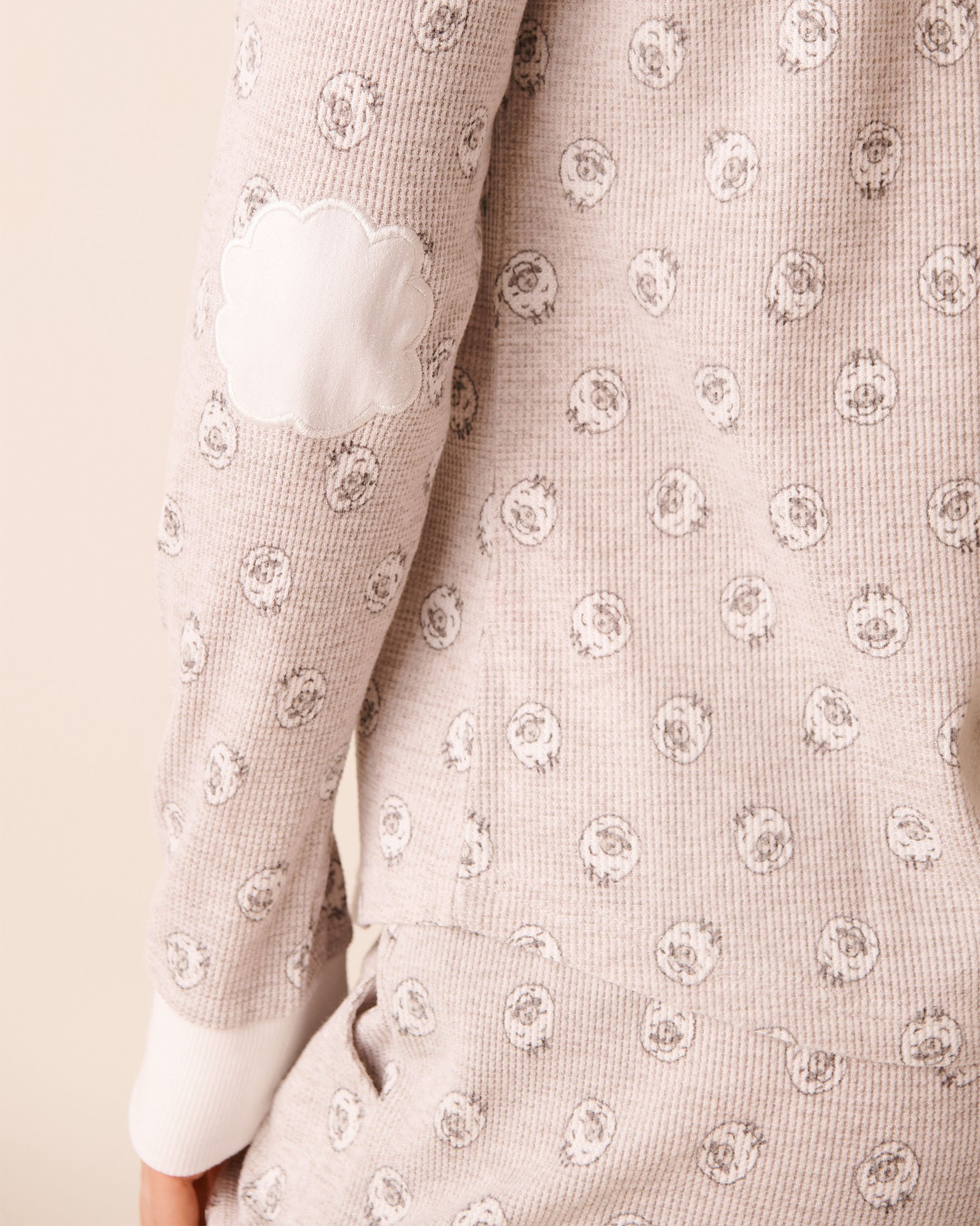 LA VIE EN ROSE Sheep Print Waffle Knit Long Sleeve Shirt Light Grey/Sheep 40100800 - View3