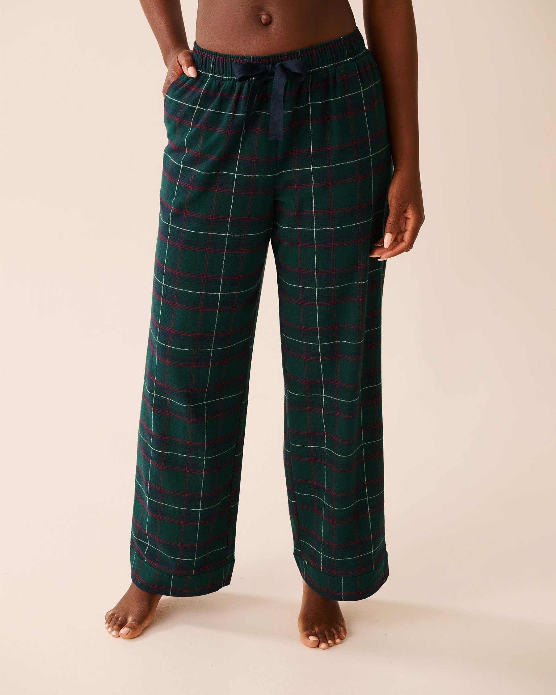 LA VIE EN ROSE Comfort & Joy Plaid Flannel Pants Green Plaid 40200777 - View2