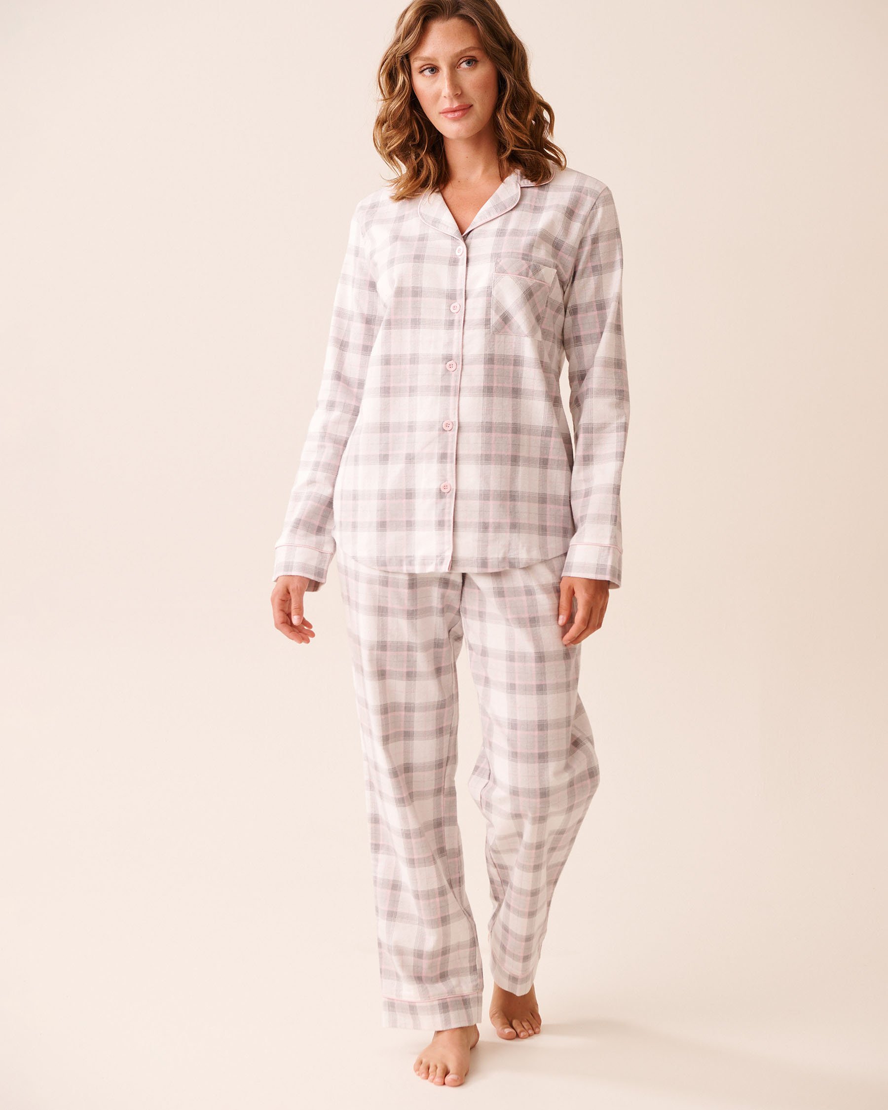 LA VIE EN ROSE Ensemble pyjama en flanelle carreaux gris Carreaux gris pâles 40400089 - Voir1
