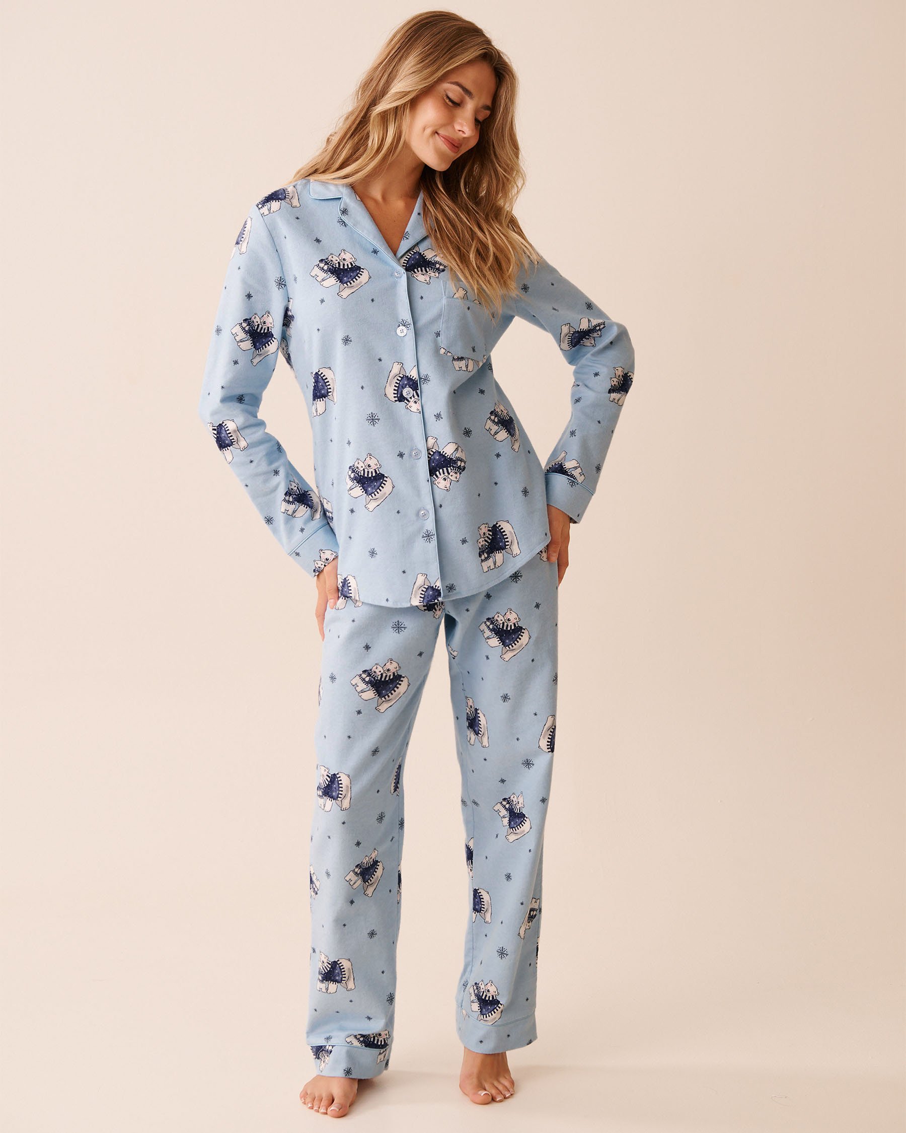 LA VIE EN ROSE Polar Bear Print Flannel PJ Set Blue/Polar Bears 40400089 - View1
