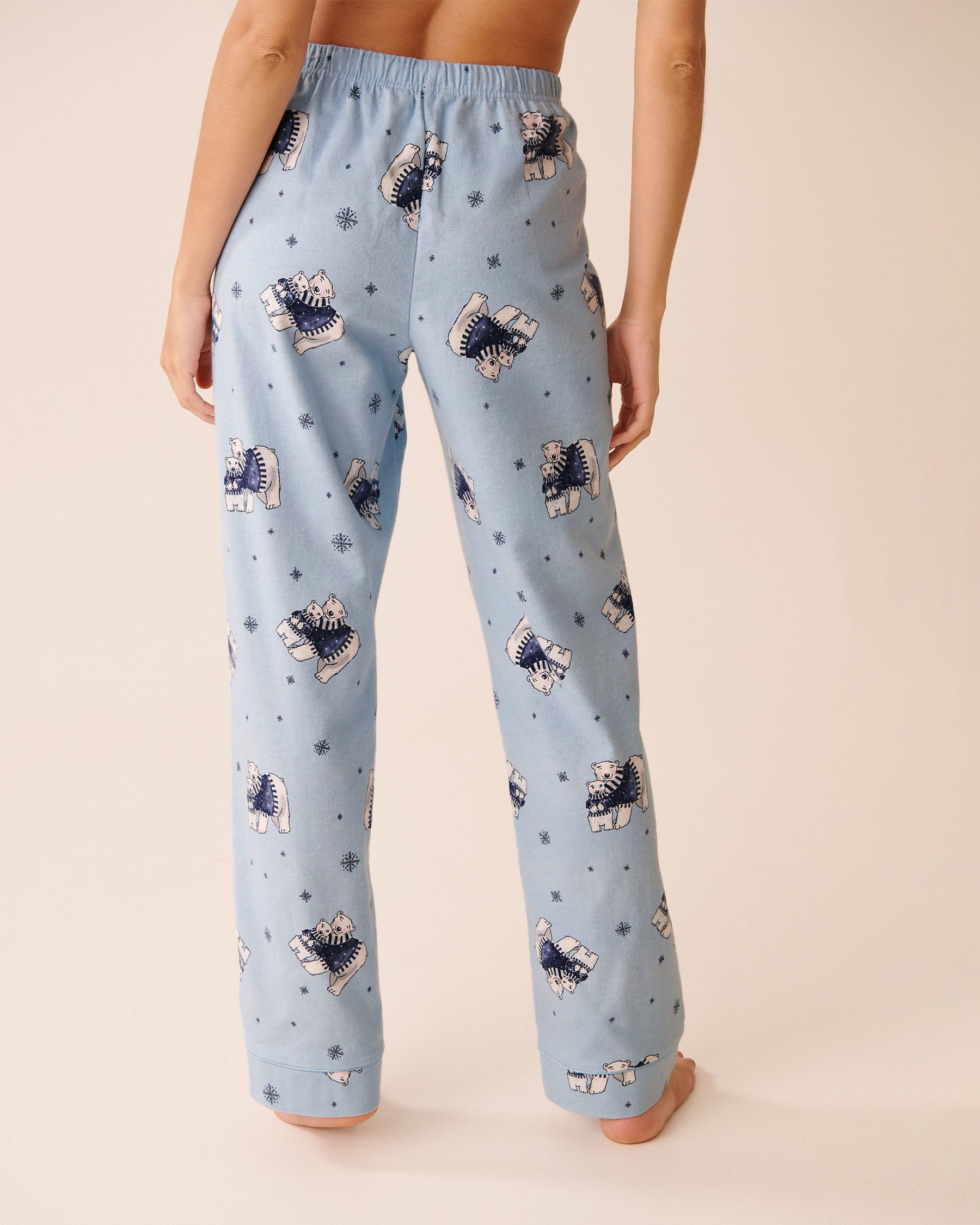 LA VIE EN ROSE Polar Bear Print Flannel PJ Set Blue/Polar Bears 40400089 - View5