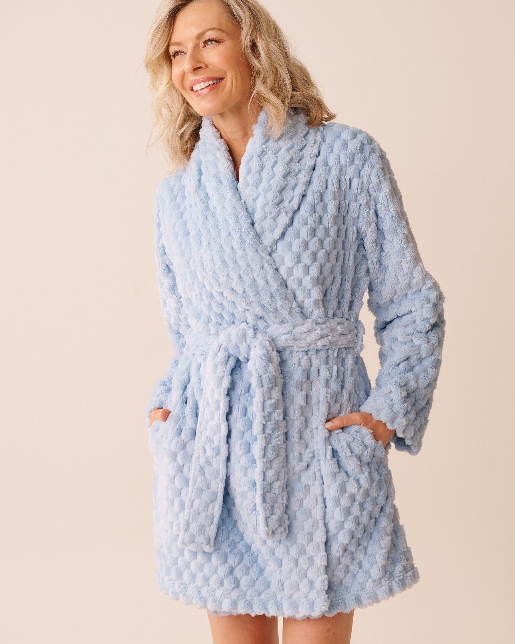 LA VIE EN ROSE Soft Plush Quilted Effect Robe Light Blue 40600219 - View1