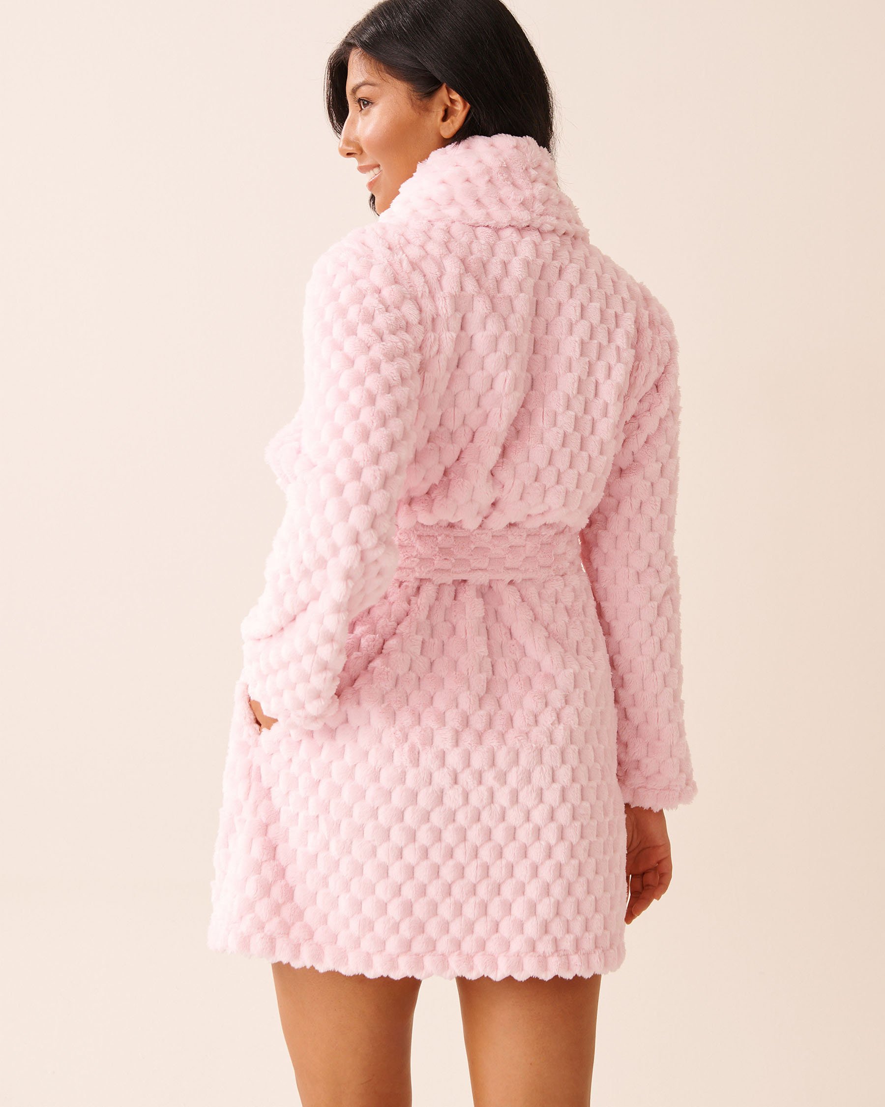 LA VIE EN ROSE Soft Plush Quilted Effect Robe Pastel Pink 40600219 - View4