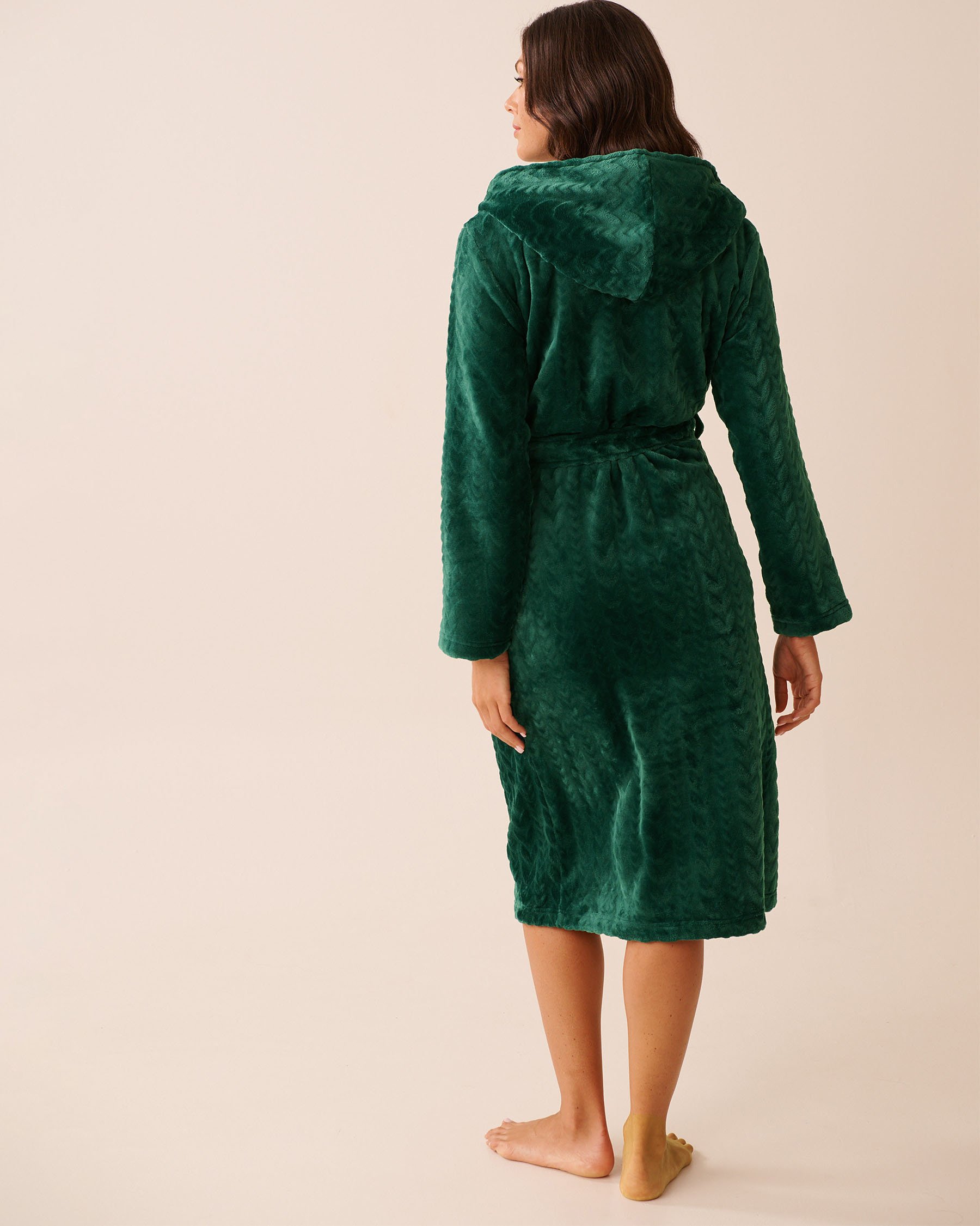 LA VIE EN ROSE Recycled Fibers Soft Cable Knit Hooded Robe Fir Green 40600223 - View2