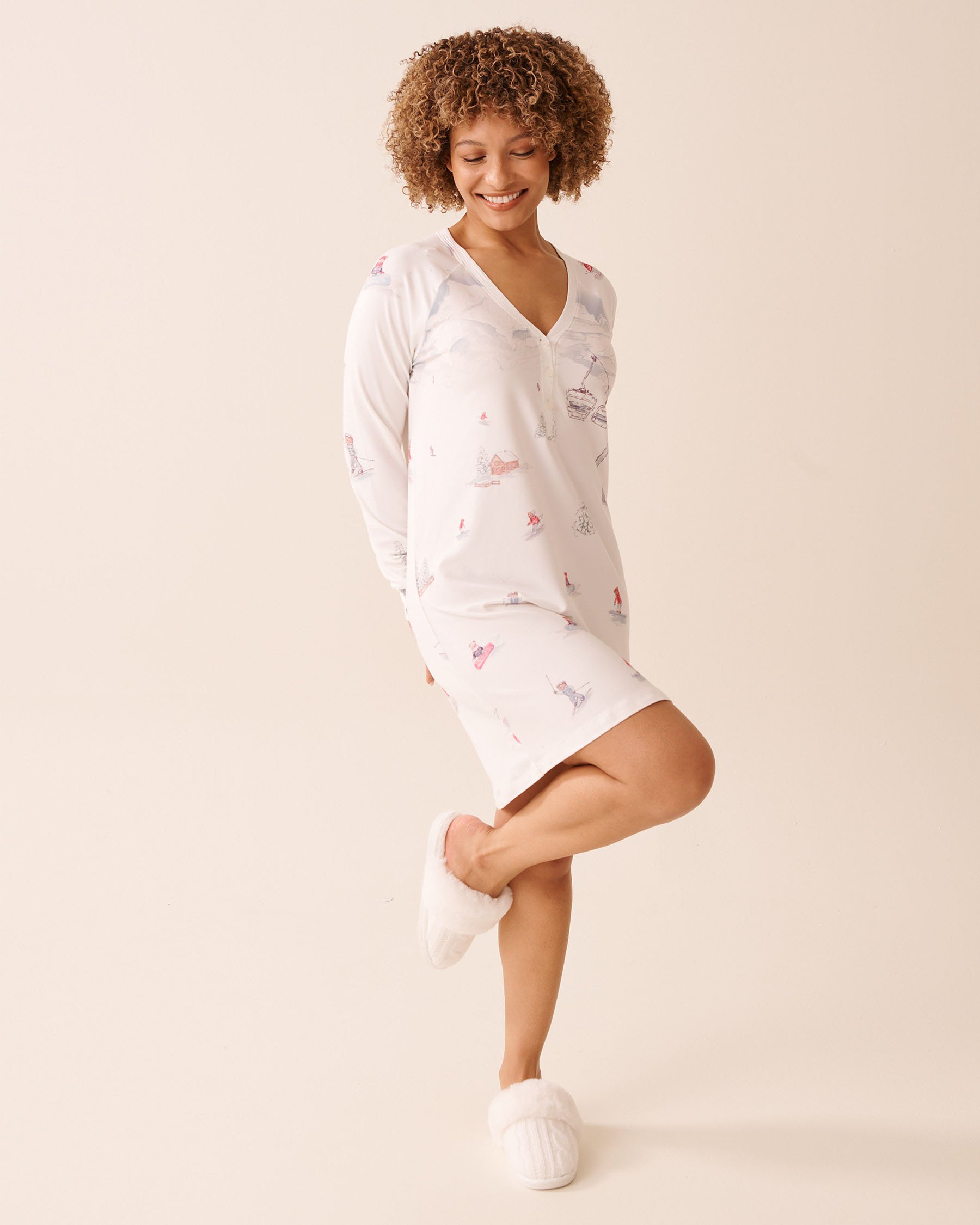 LA VIE EN ROSE Cable Knit and Faux Fur Slippers Snow White 40700429 - View2