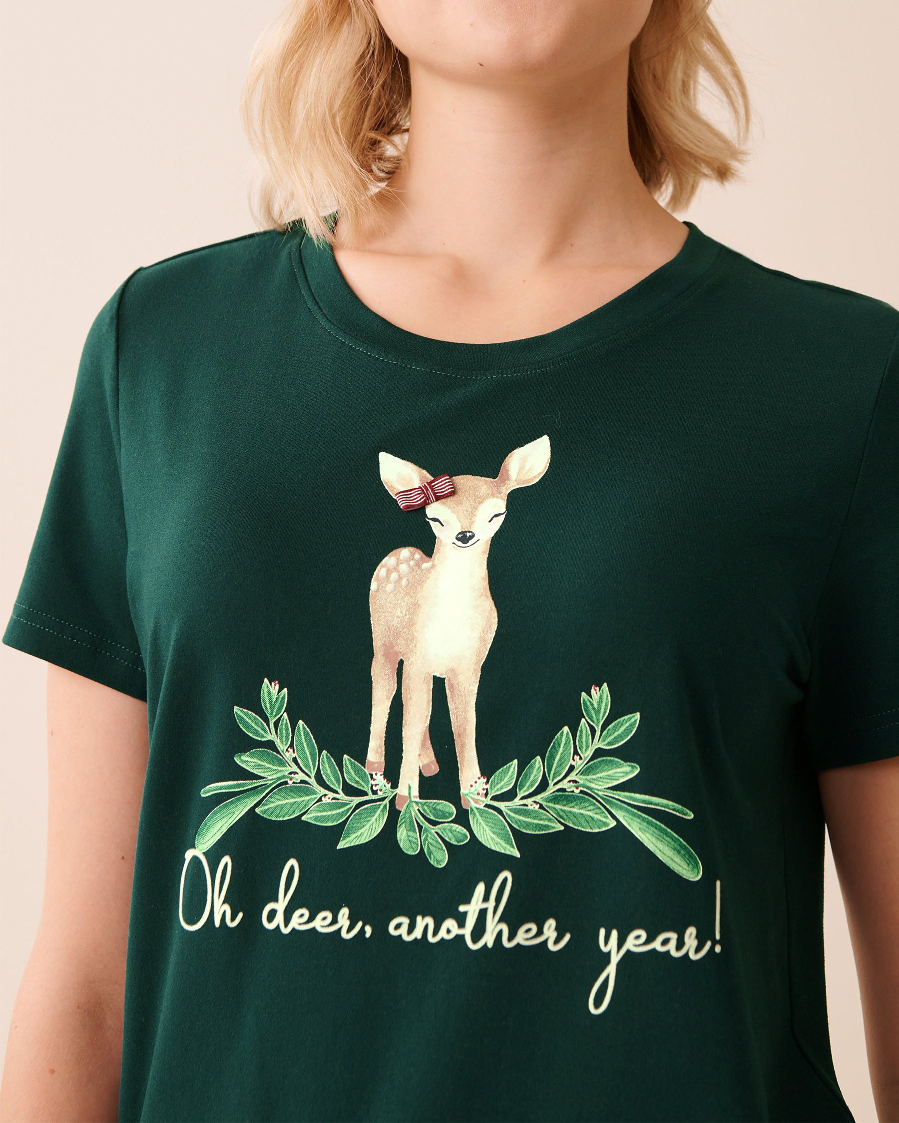 LA VIE EN ROSE Deer Print Super Soft T-shirt Fir Green 40100808 - View3