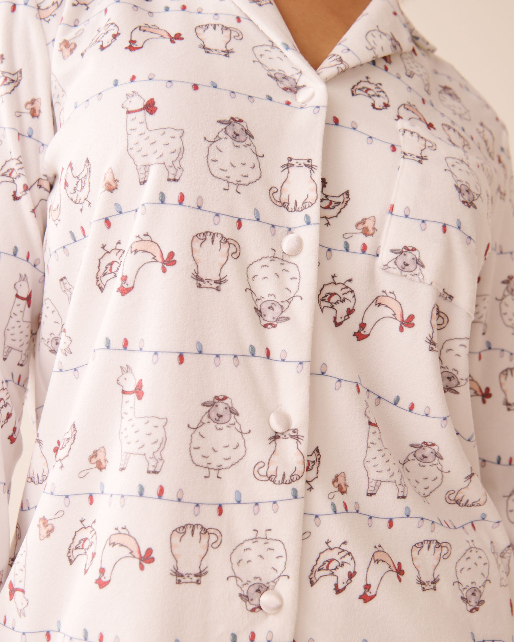 LA VIE EN ROSE Farm Friends Print Soft Velour Button-down Shirt White/Farm Animals 40100799 - View4