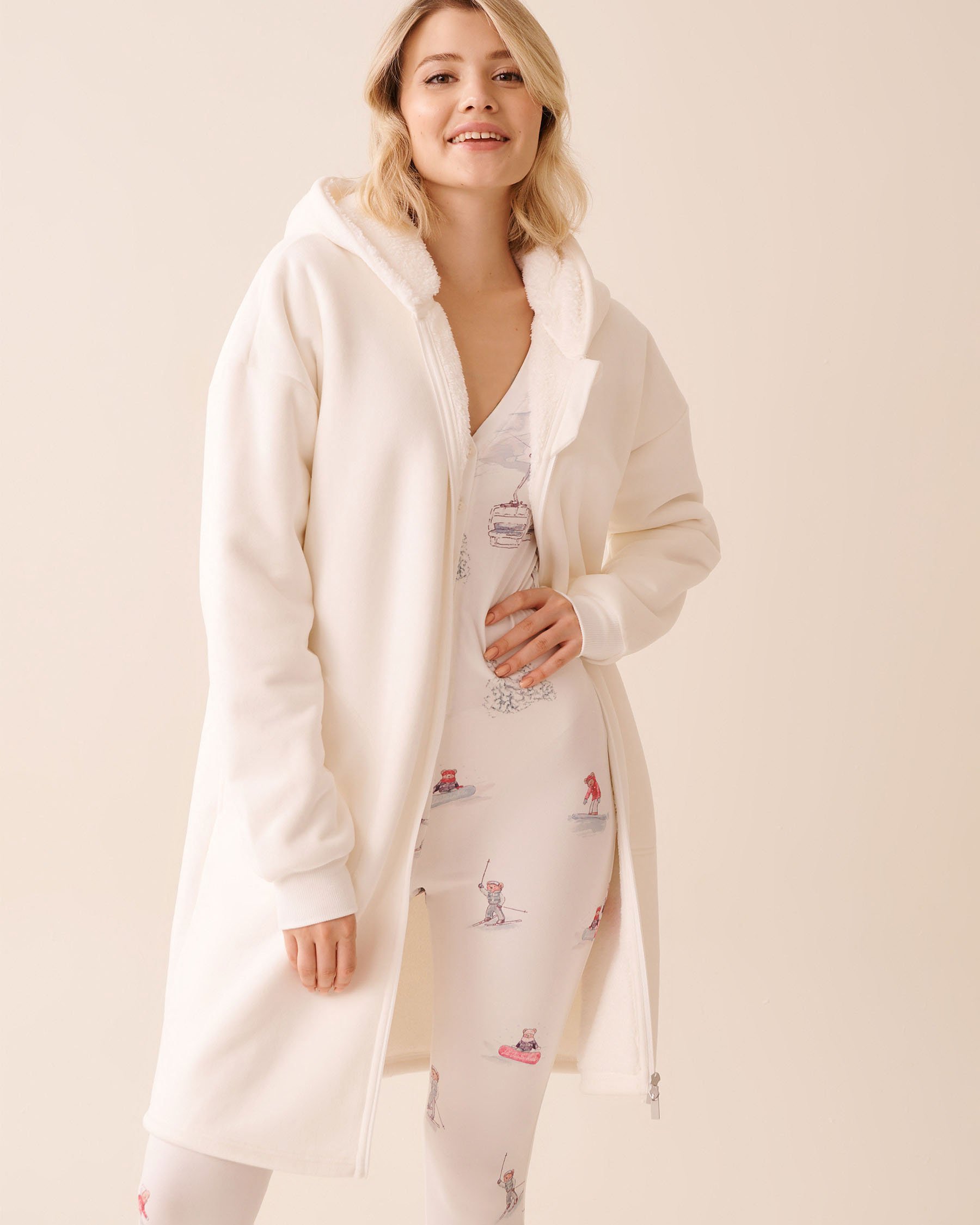 LA VIE EN ROSE Hooded Robe with Zipper Snow White 40600216 - View4