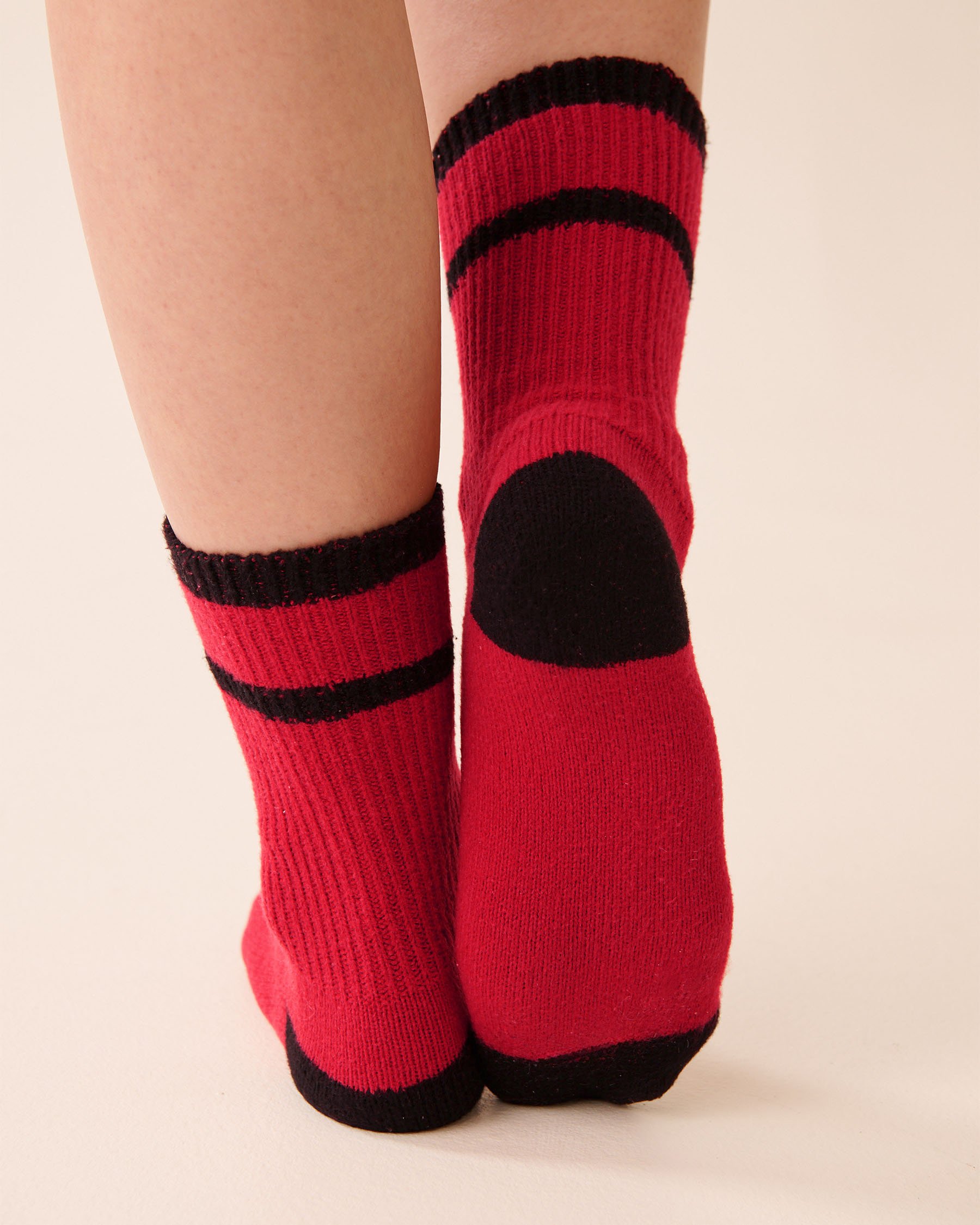 LA VIE EN ROSE Mid-calf Knit Socks Merry Red 40700424 - View2