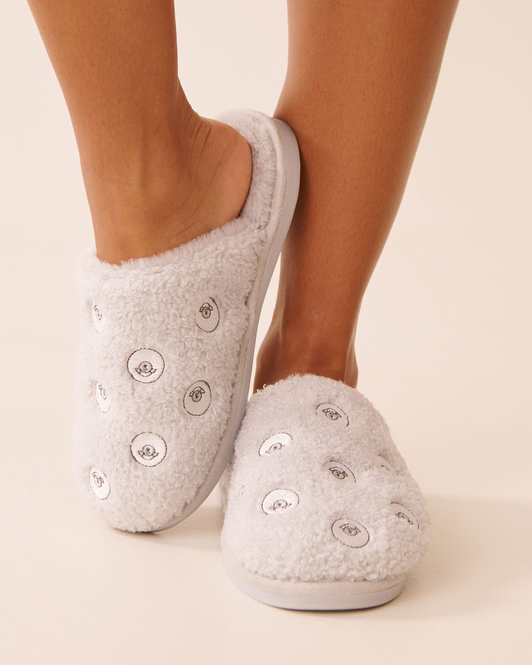 LA VIE EN ROSE Sheep Embroidered Curly Fur Slippers Grey 40700437 - View1