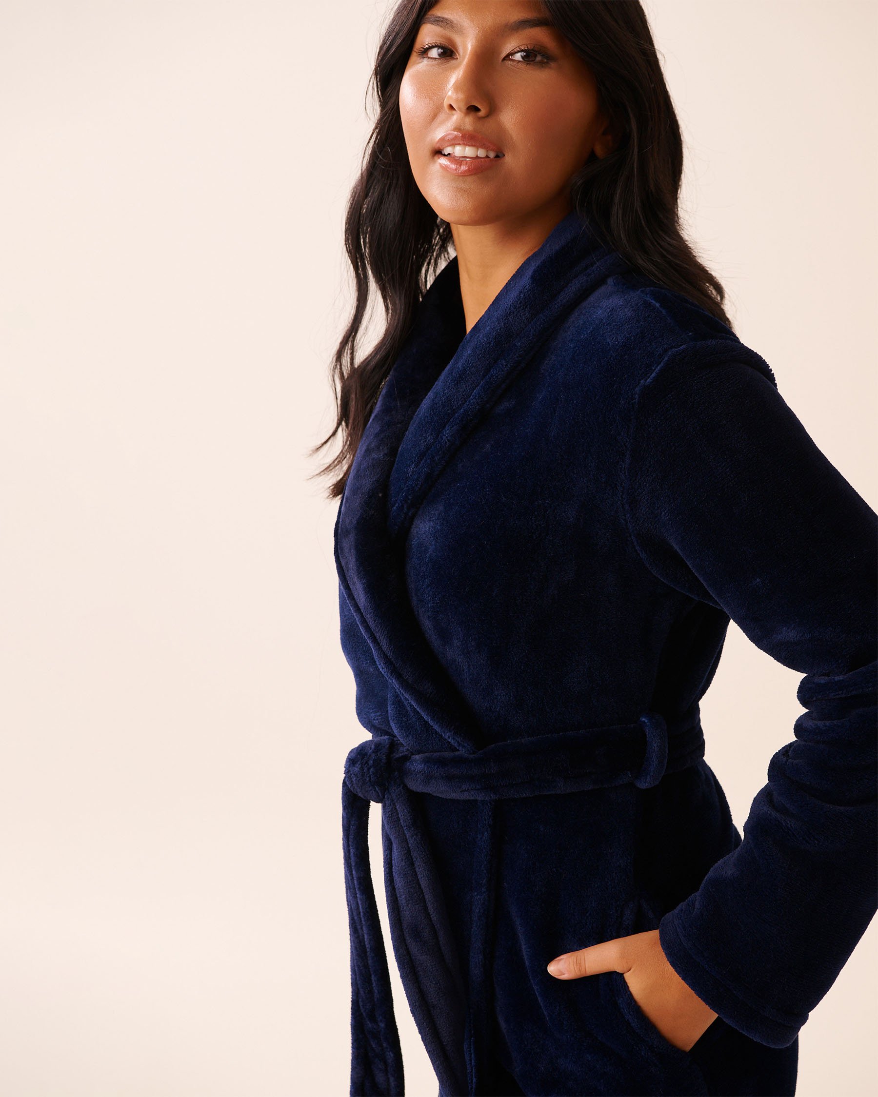 LA VIE EN ROSE Soft Plush Robe Evening Blue 40600222 - View3