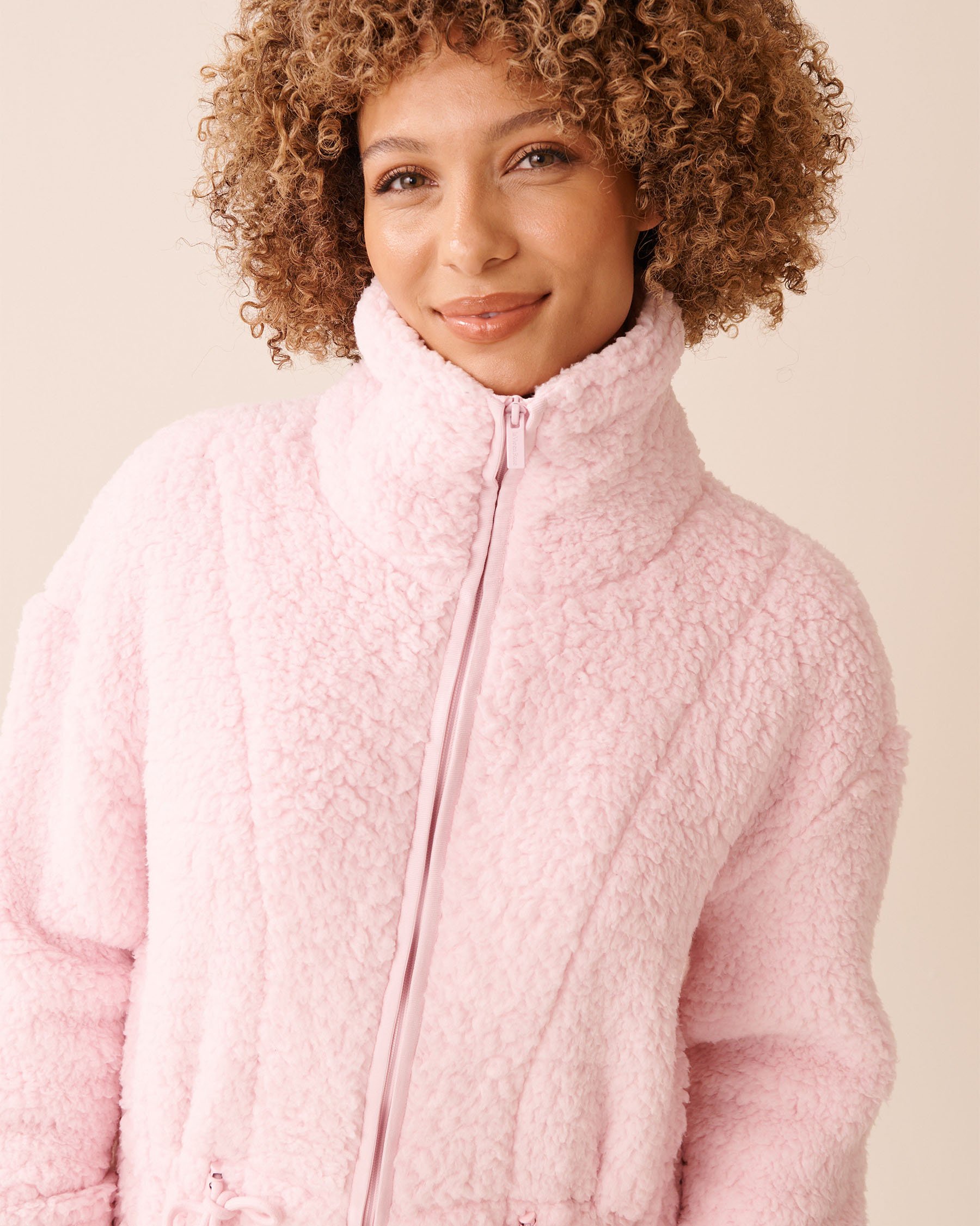 LA VIE EN ROSE Zip-up Funnel Neck Sherpa Robe Pastel Pink 40600221 - View6
