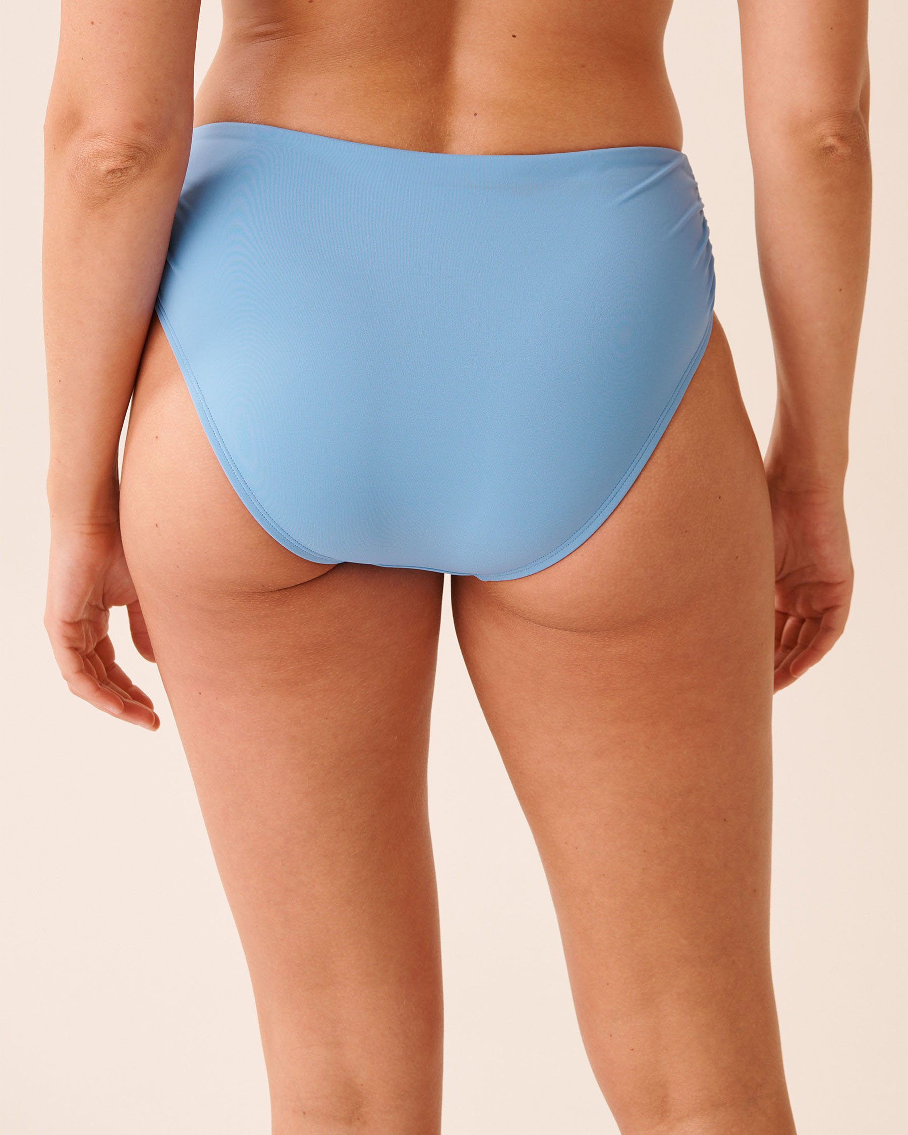 LA VIE EN ROSE AQUA SERENE BLUE Mid-rise Bikini Bottom Serene Blue 70300801 - View2
