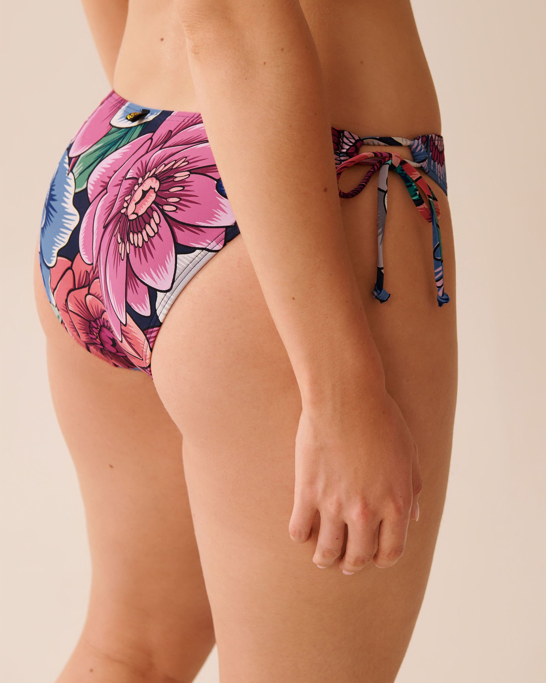 LA VIE EN ROSE AQUA FLORAL POP Side Tie Bikini Bottom Floral Pop 70300806 - View2