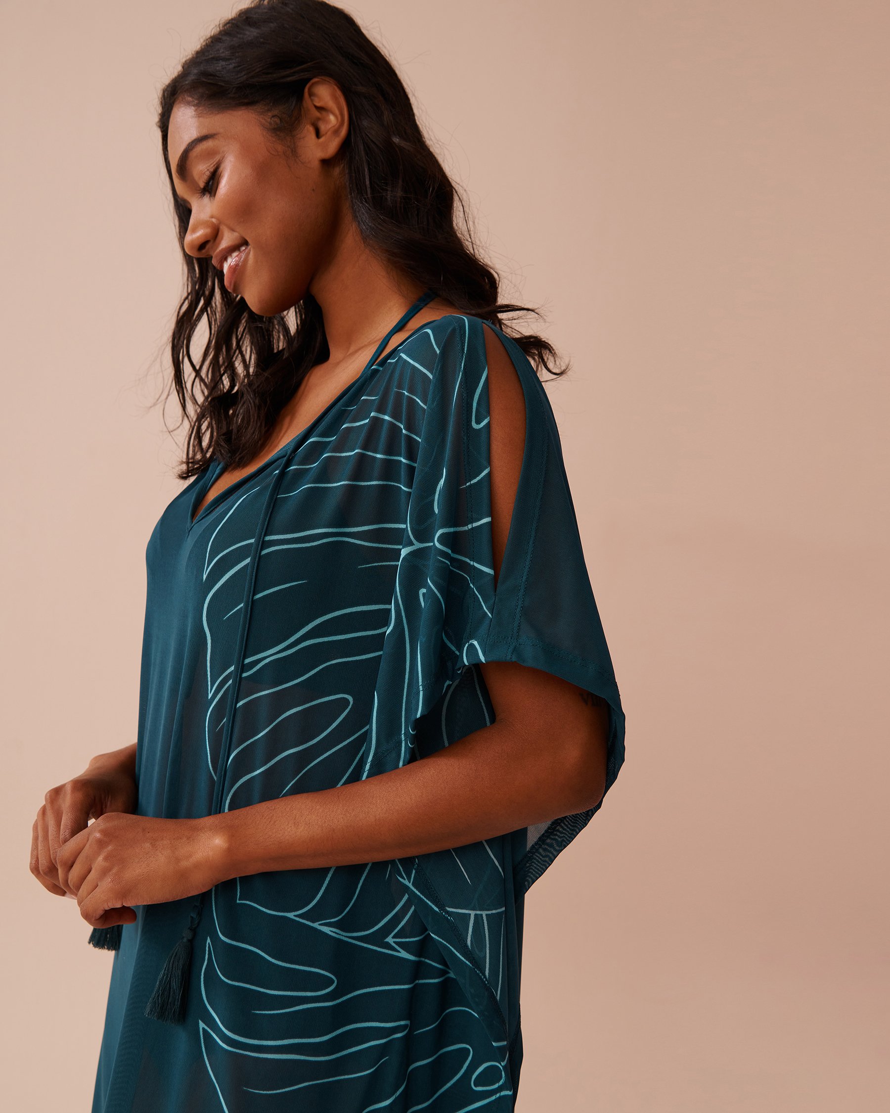 LA VIE EN ROSE AQUA Mesh Poncho Deep Teal 80400062 - View3