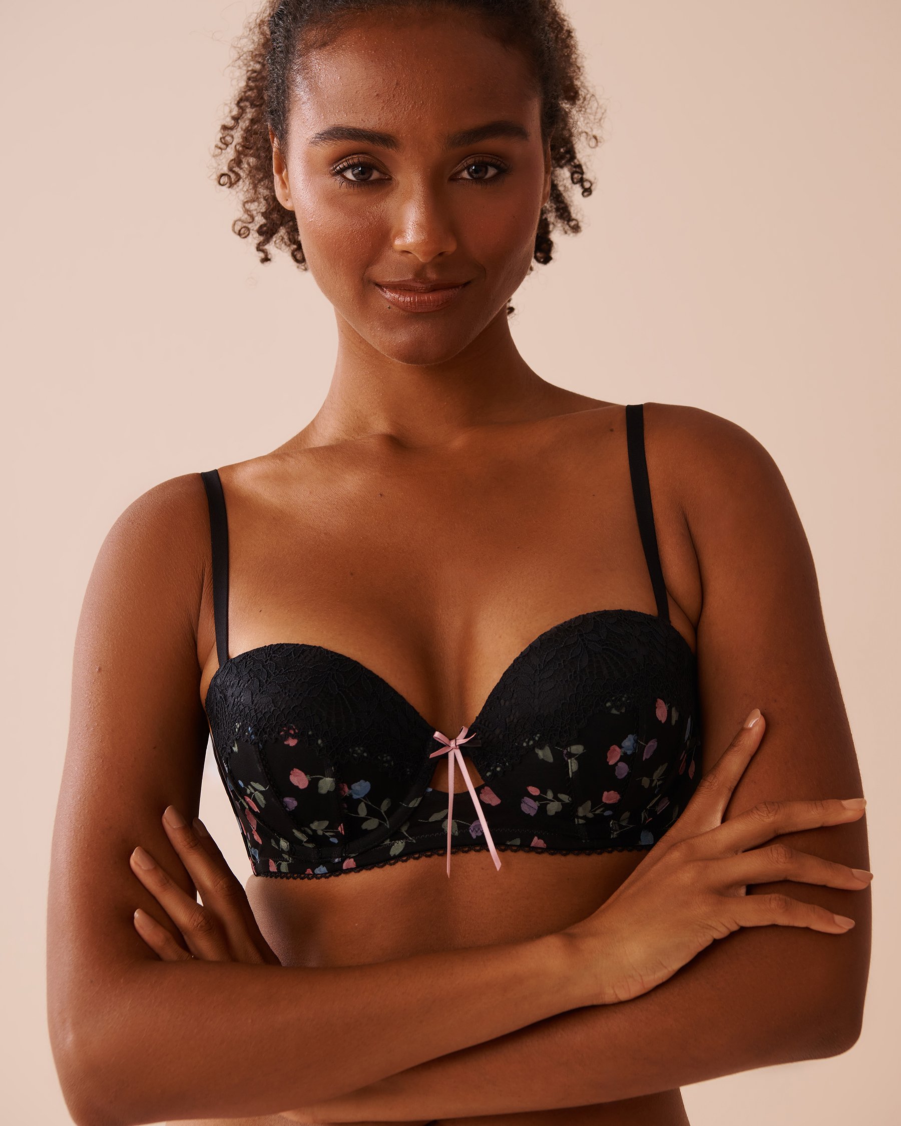 LA VIE EN ROSE Push-up Strapless Demi Bra Black/Pastel Tulips 10300174 - View1