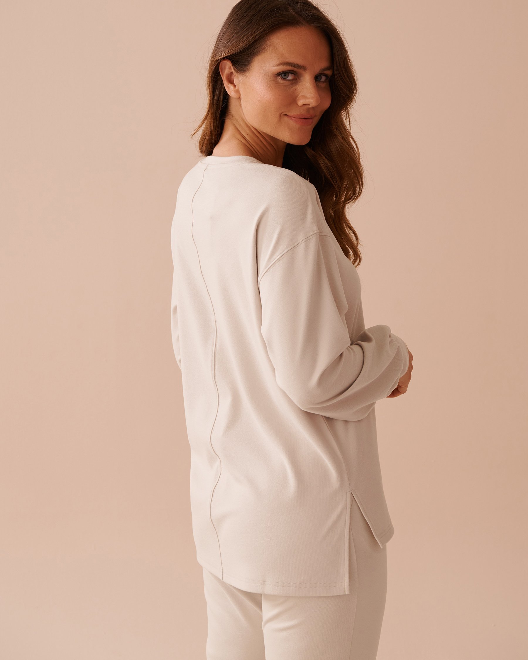 LA VIE EN ROSE Lightly Ribbed Crew Neck Sweatshirt Light Beige 50100099 - View2