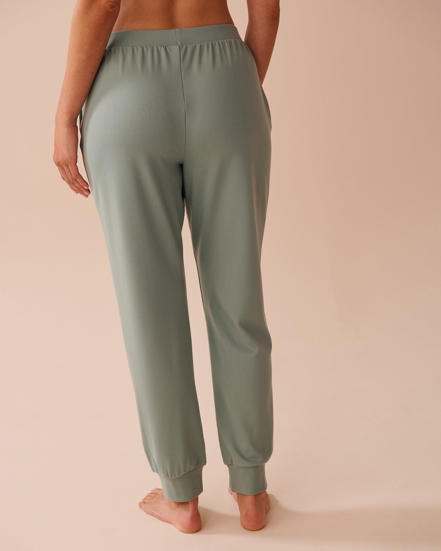 LA VIE EN ROSE Pantalon jogger légèrement côtelé Vert olive 50200086 - View2