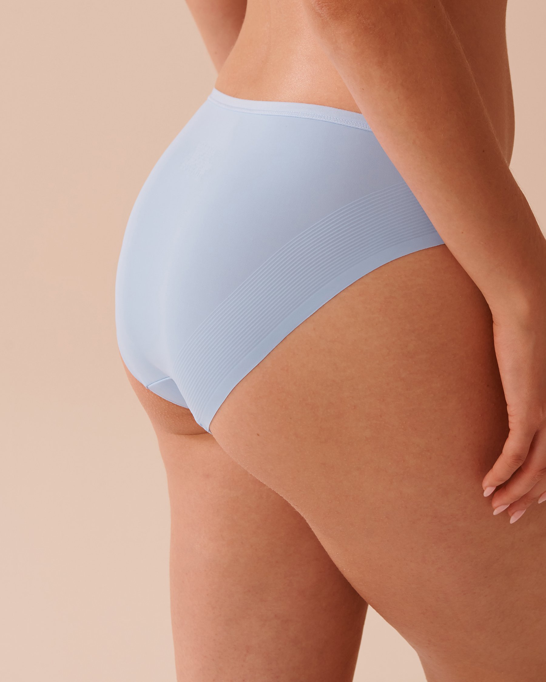 LA VIE EN ROSE Culotte bikini microfibre et résille dos lisse Jardin bleu 20300365 - View2