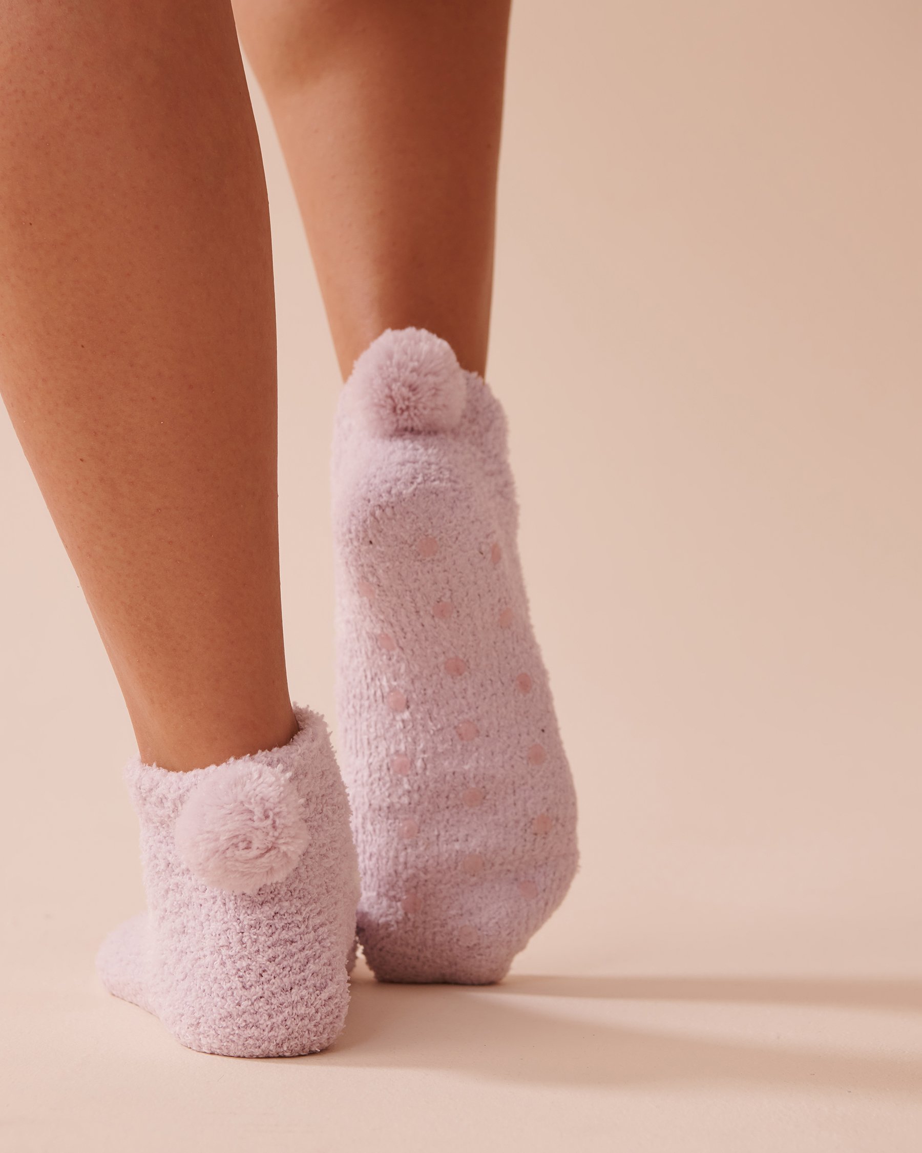 LA VIE EN ROSE Pompom Soft Plush Socks Lavender 40700374 - View2