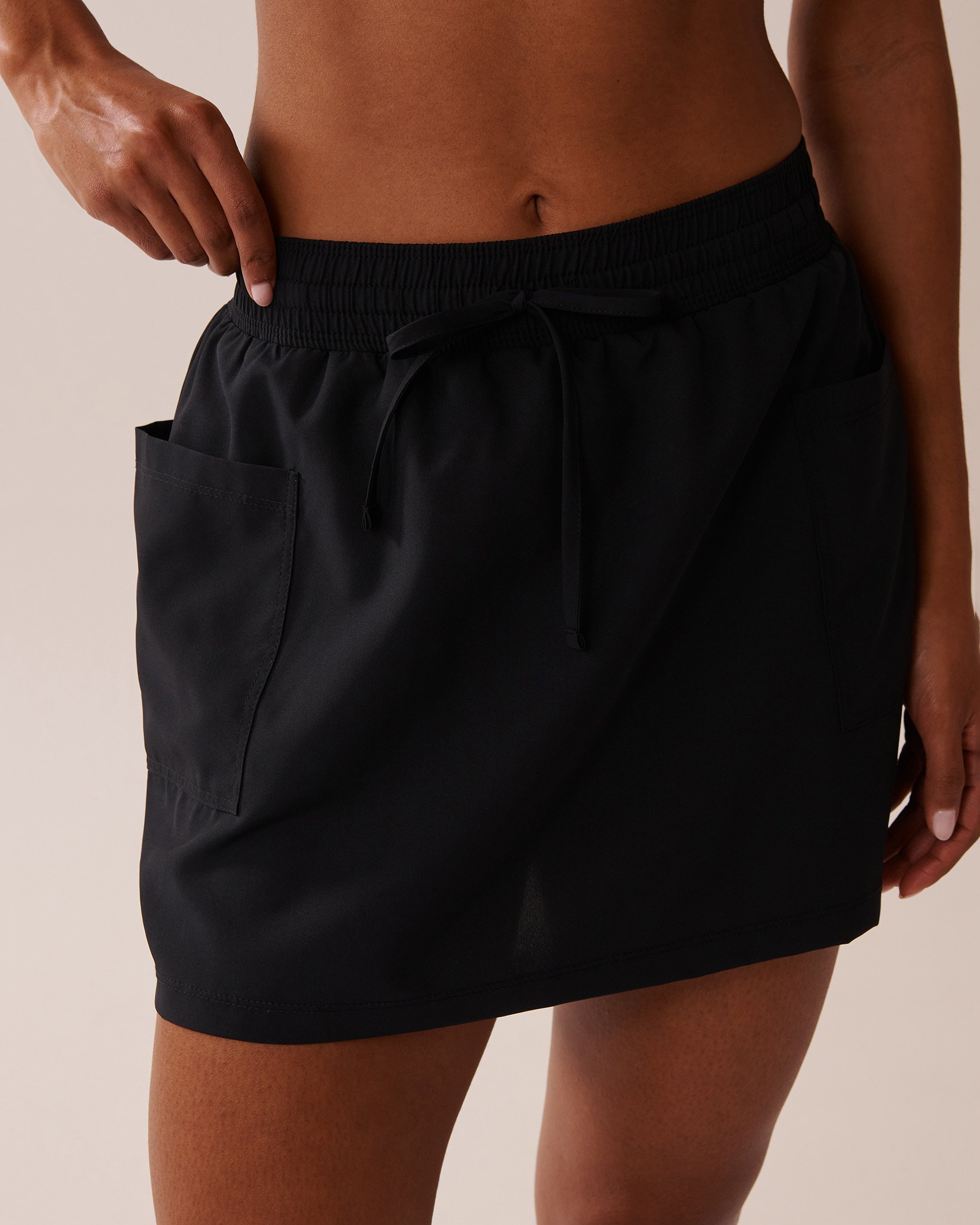 LA VIE EN ROSE AQUA Jupe de plage en fibres recyclées Noir 80200064 - View1