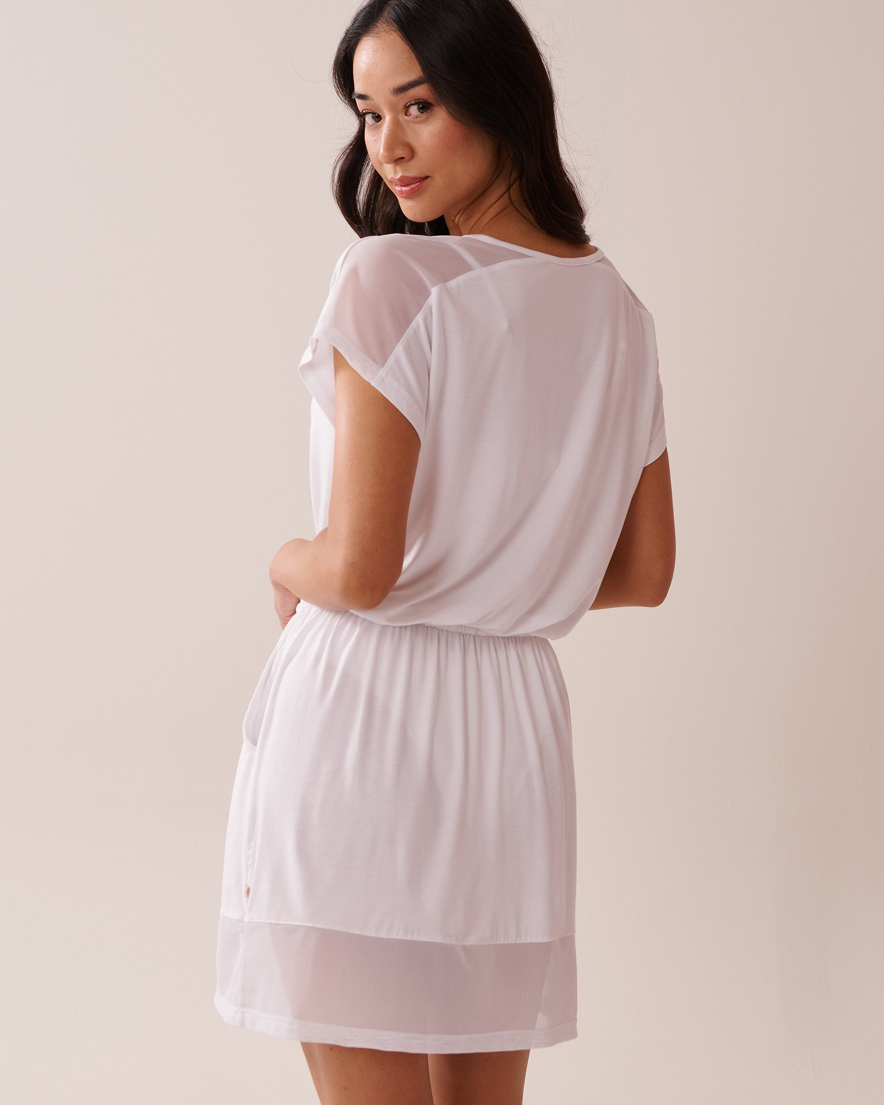 LA VIE EN ROSE AQUA Robe manches courtes insertions de résille en fibres recyclées Blanc 80300107 - View2