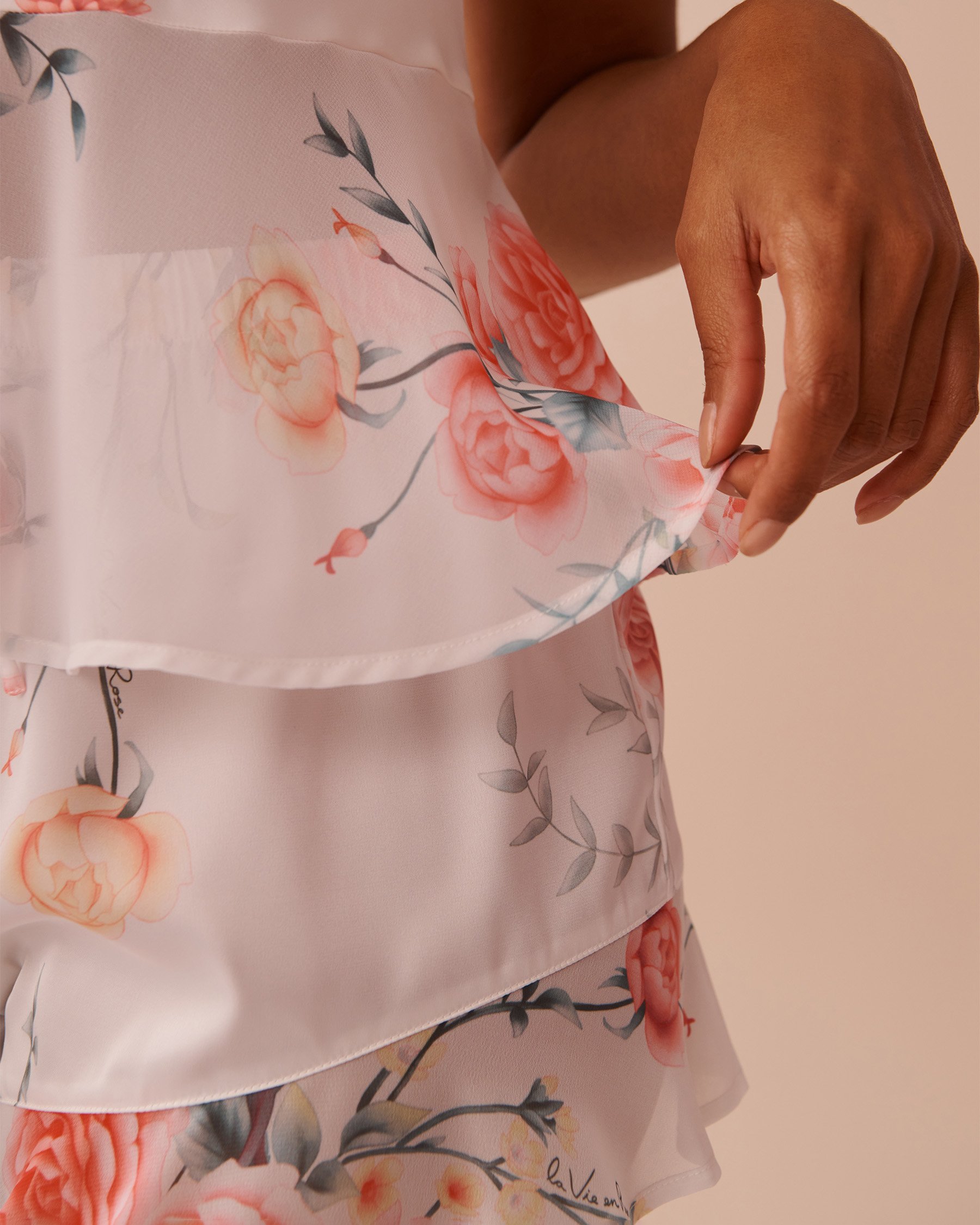 LA VIE EN ROSE Romantic Bouquet Satin and Chiffon Cami Romantic Bouquet 60100127 - View3