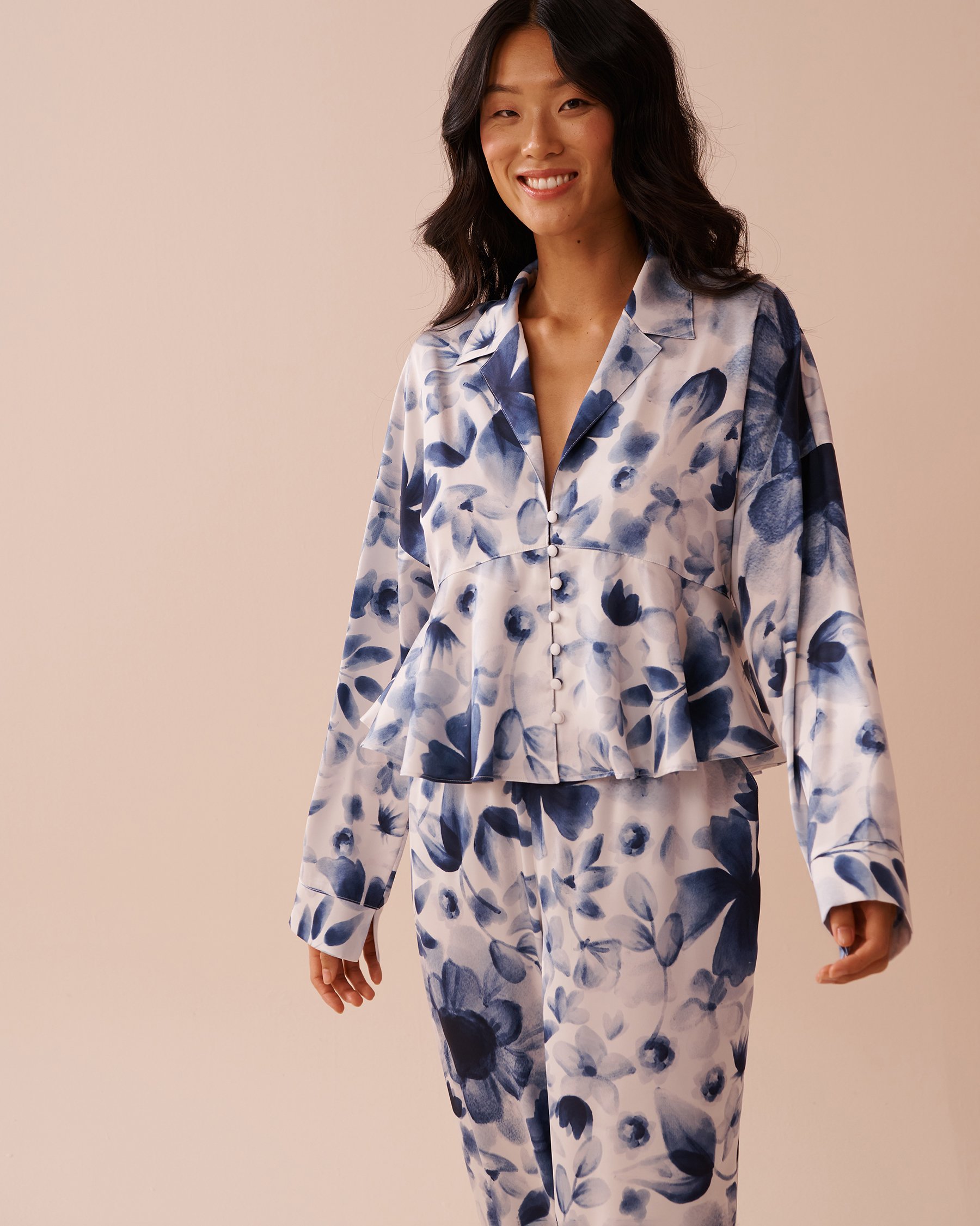 LA VIE EN ROSE Blue Floral Print Satin Flared Button-down Shirt Night Garden 60100126 - View5