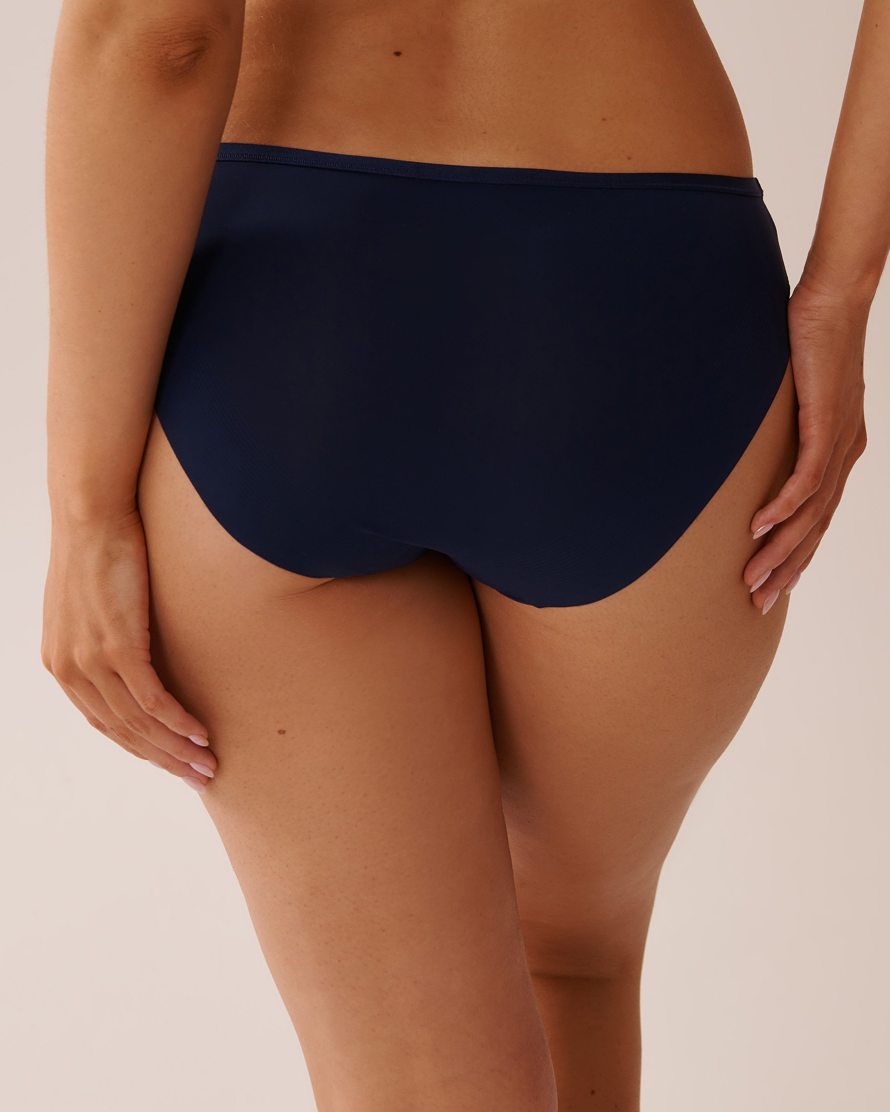 LA VIE EN ROSE Culotte bikini microfibre dos lisse Bleu marine 20300392 - View2