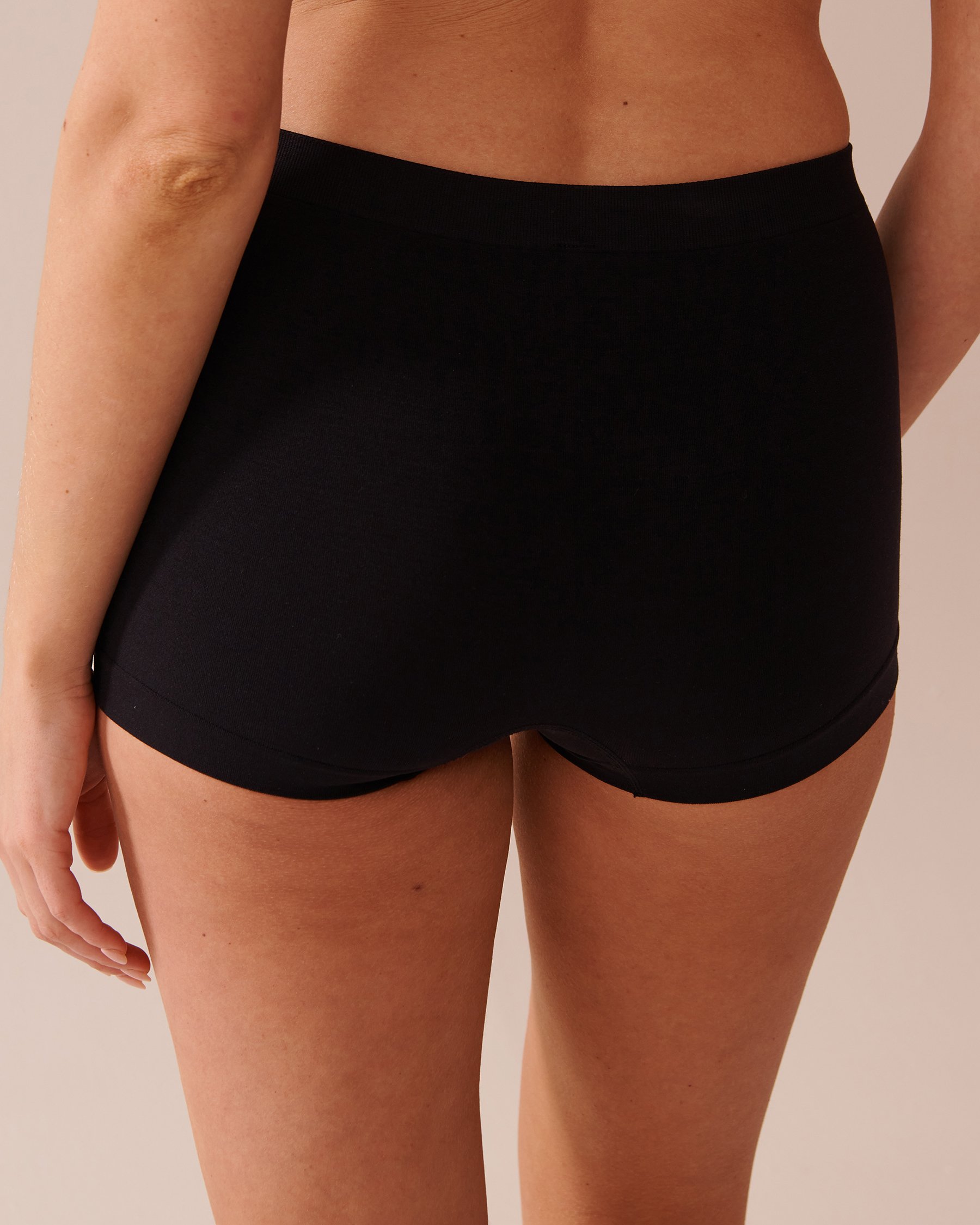 LA VIE EN ROSE Culotte garçonne taille haute côtelée tissu sans coutures Noir 20300394 - View2
