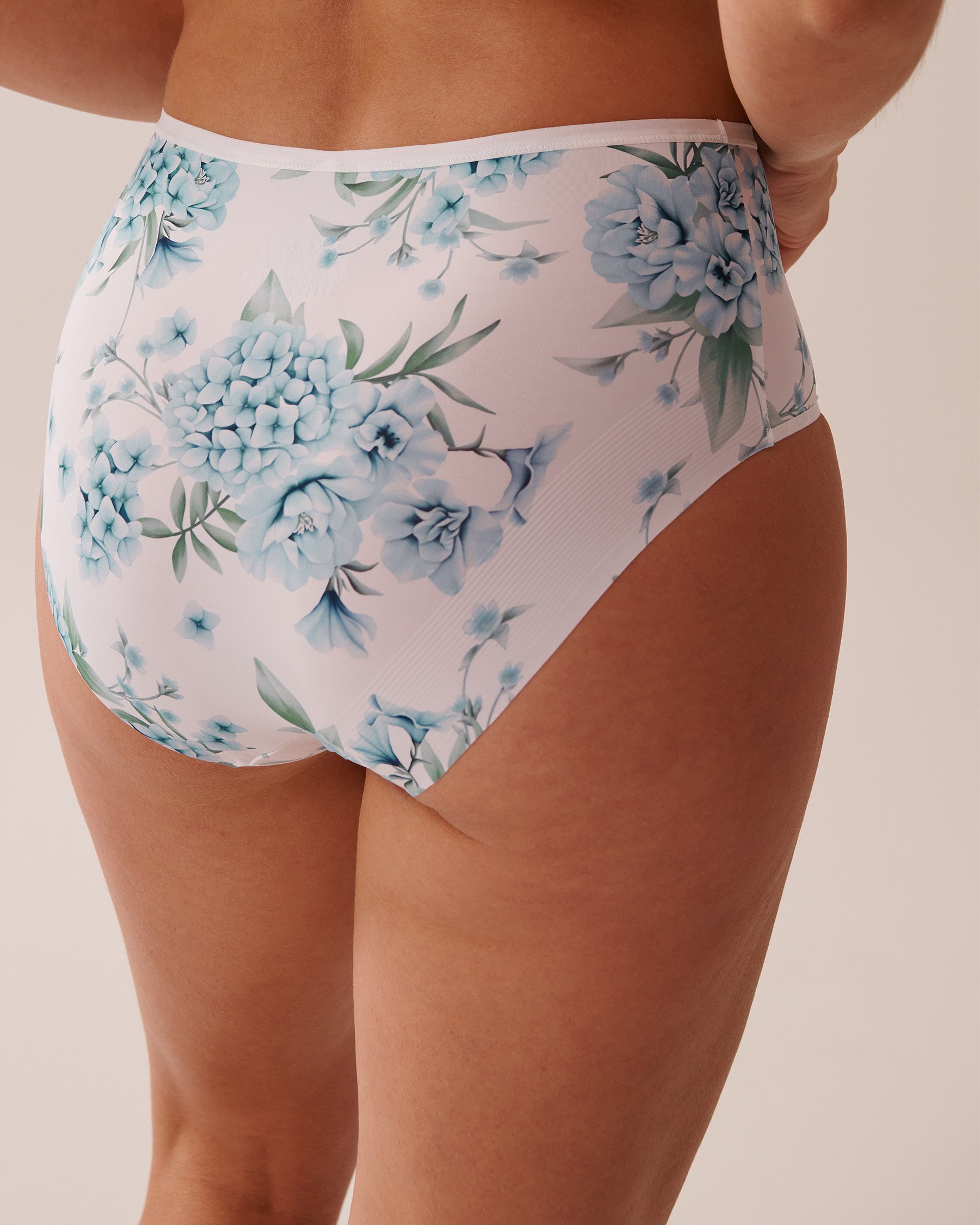 LA VIE EN ROSE Microfiber Sleek Back High Waist Bikini Panty Blue Hydrangea Garden 20300388 - View2