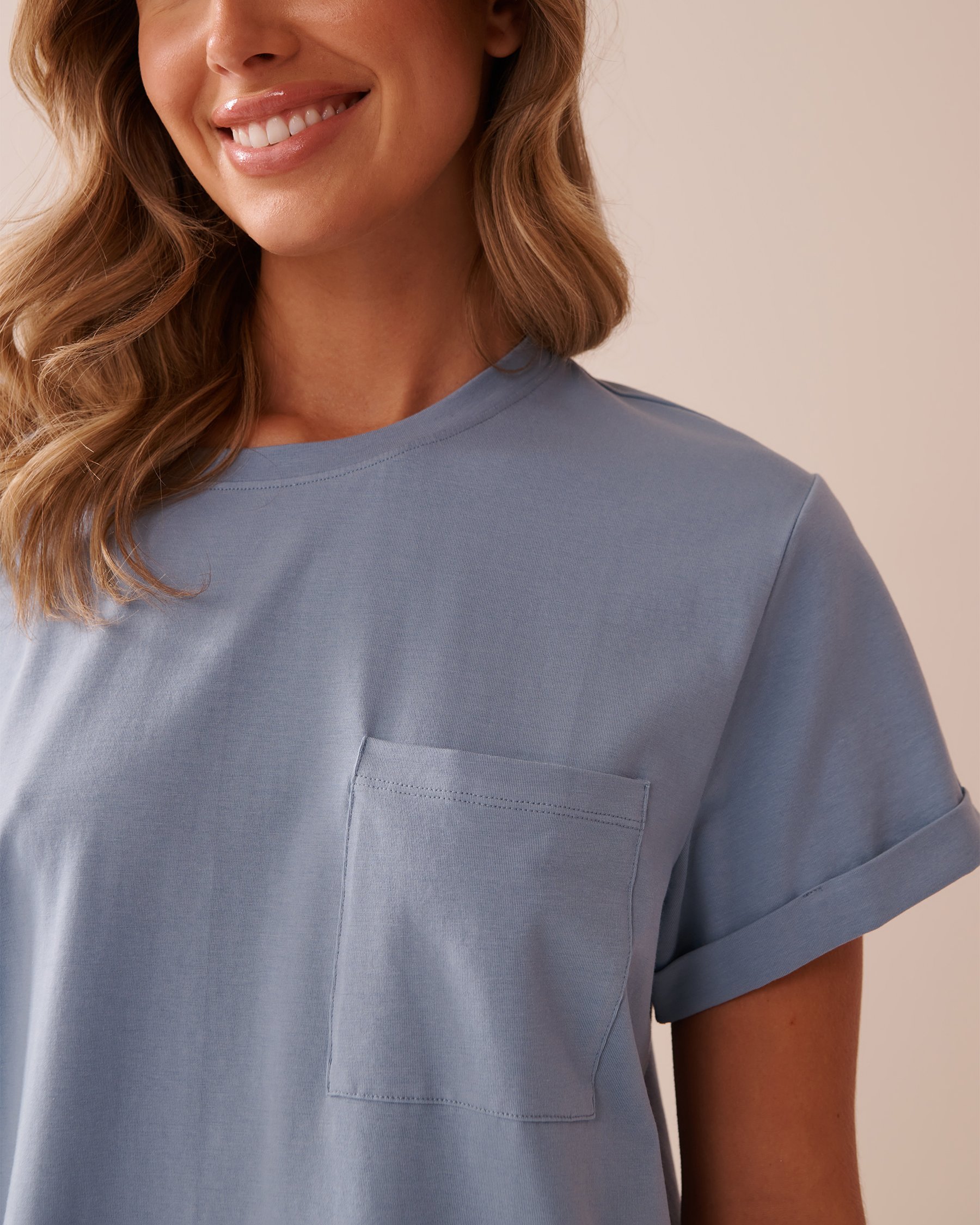 LA VIE EN ROSE Cotton T-shirt with Pocket Cloud Blue 40100698 - View3