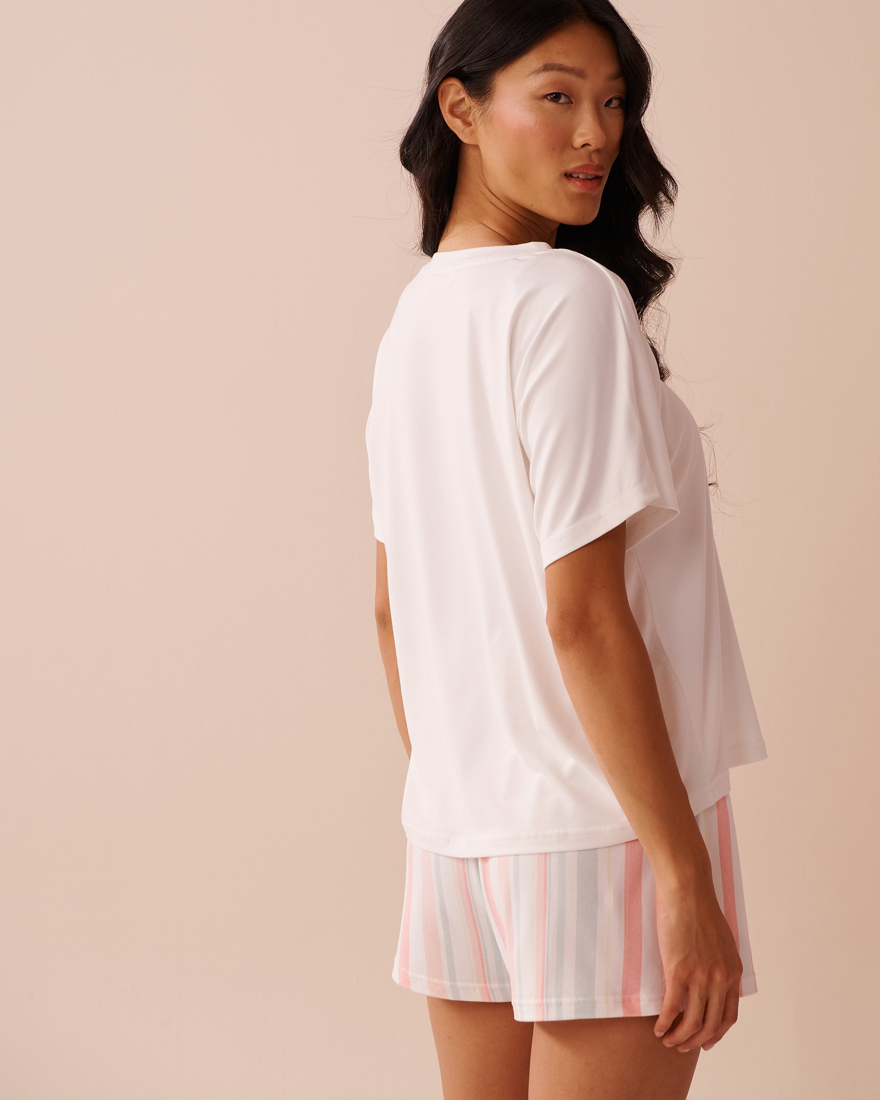 LA VIE EN ROSE Rabbit & Strawberry Print Super Soft Loose Fit T-shirt White 40100702 - View2