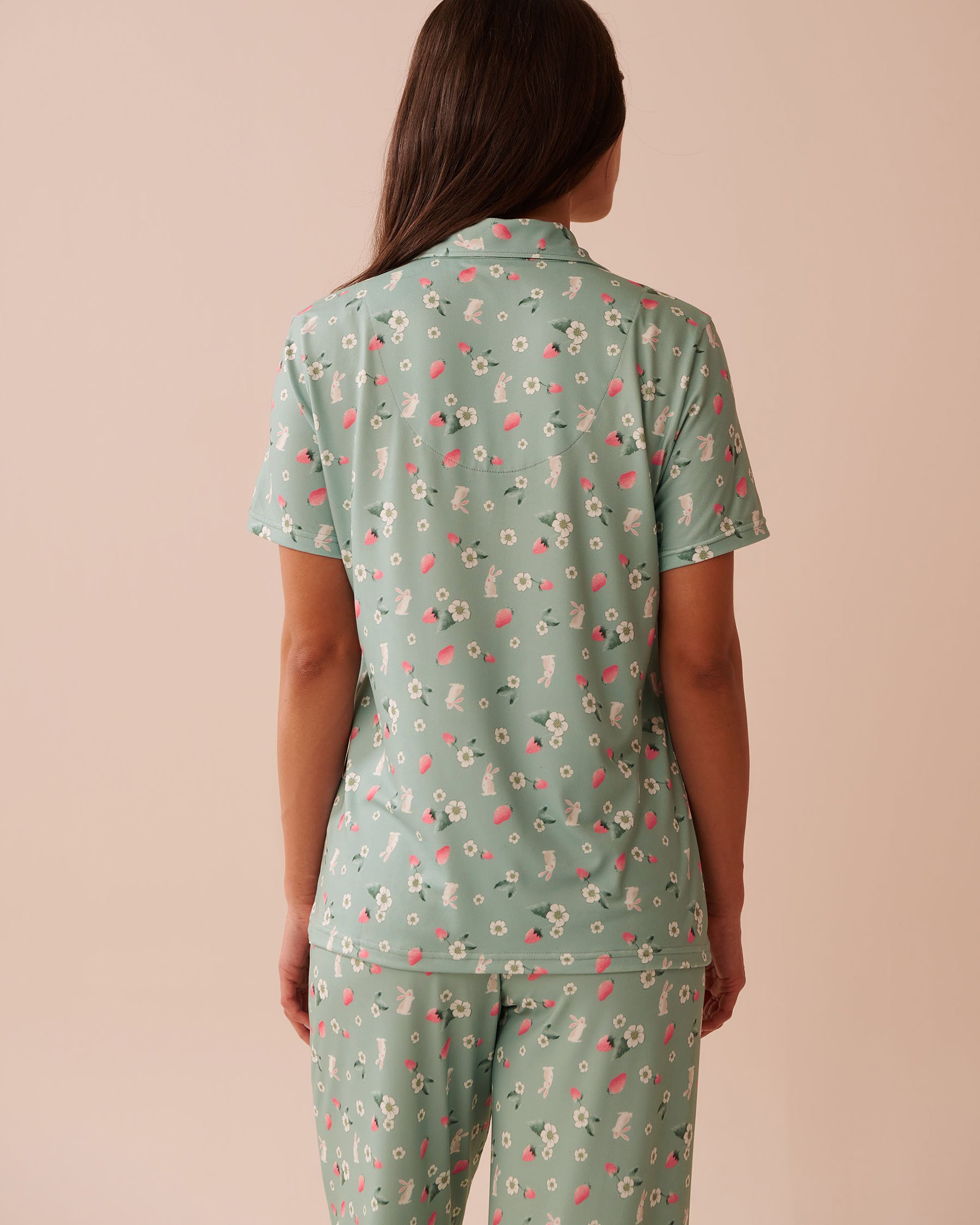 LA VIE EN ROSE Rabbit & Strawberry Print Super Soft Button-down Shirt Green/Rabbits & Strawberries 40100703 - View2