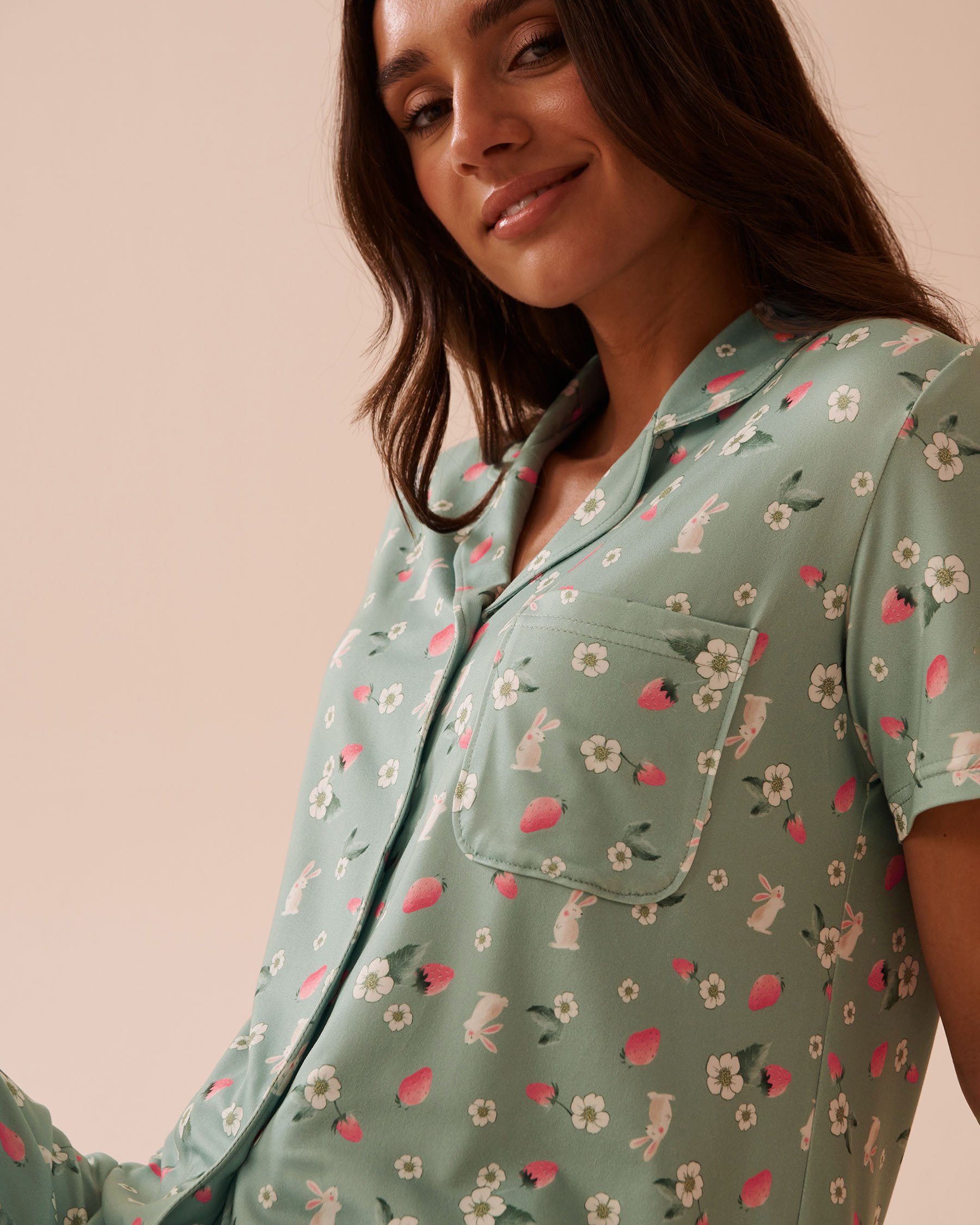 LA VIE EN ROSE Rabbit & Strawberry Print Super Soft Button-down Shirt Green/Rabbits & Strawberries 40100703 - View3