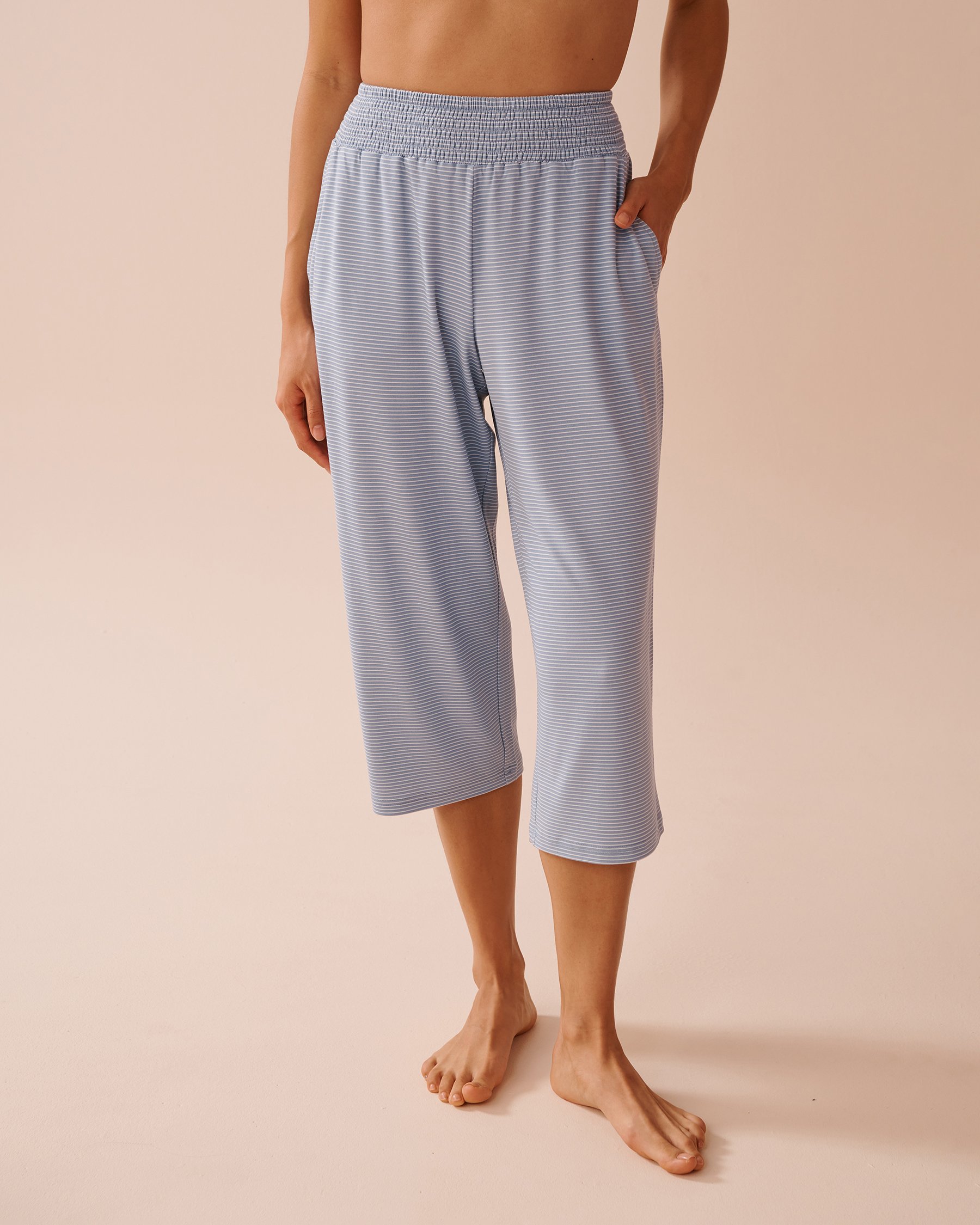 LA VIE EN ROSE Capri de pyjama ultra doux rayures bleues Rayures bleu nuage 40200697 - View1