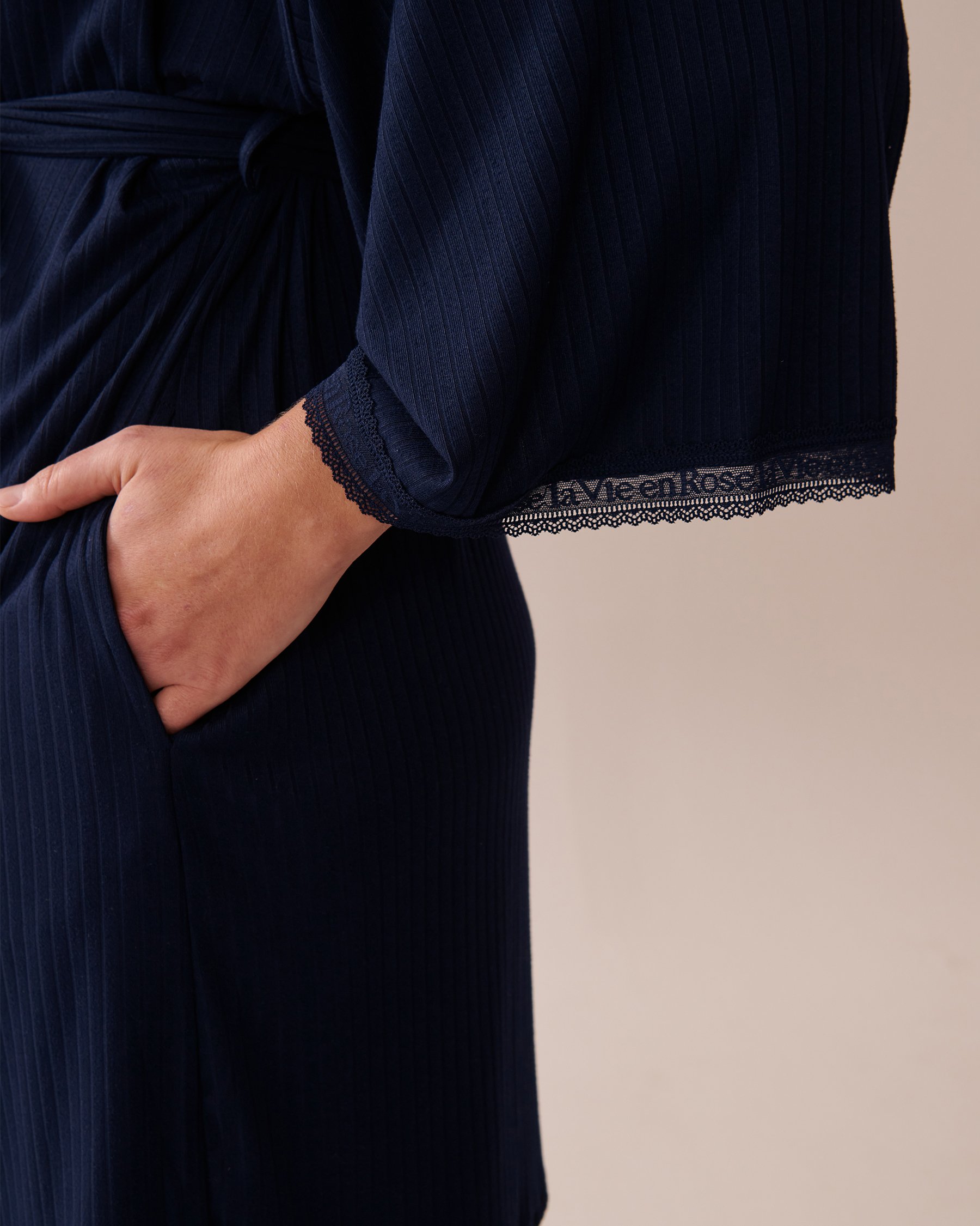 LA VIE EN ROSE Lace Trim Ribbed Jersey Kimono Navy Blue 40600202 - View3