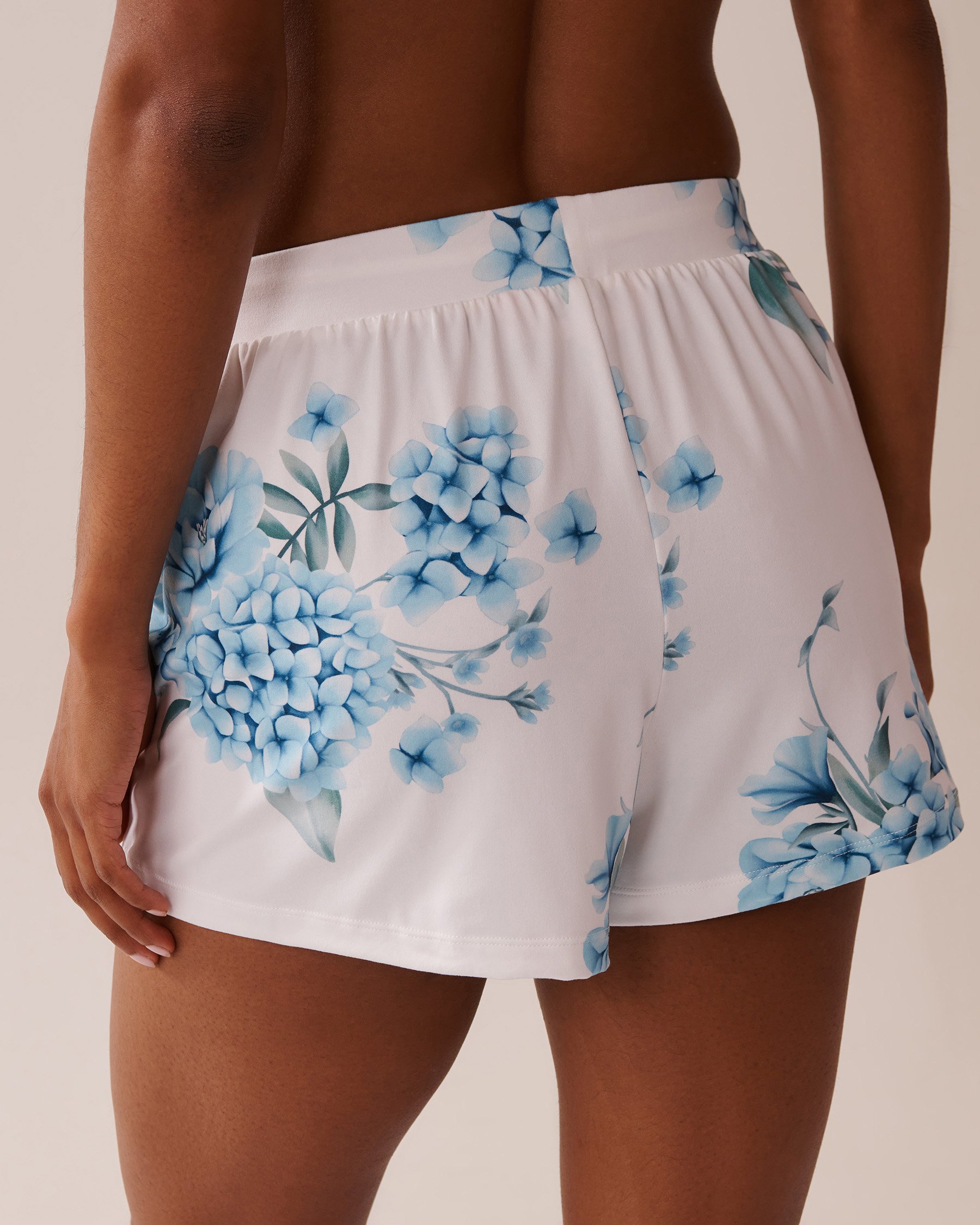 LA VIE EN ROSE Short de pyjama ultra doux imprimé hortensia Jardin d'hortensias bleus 40200695 - View2