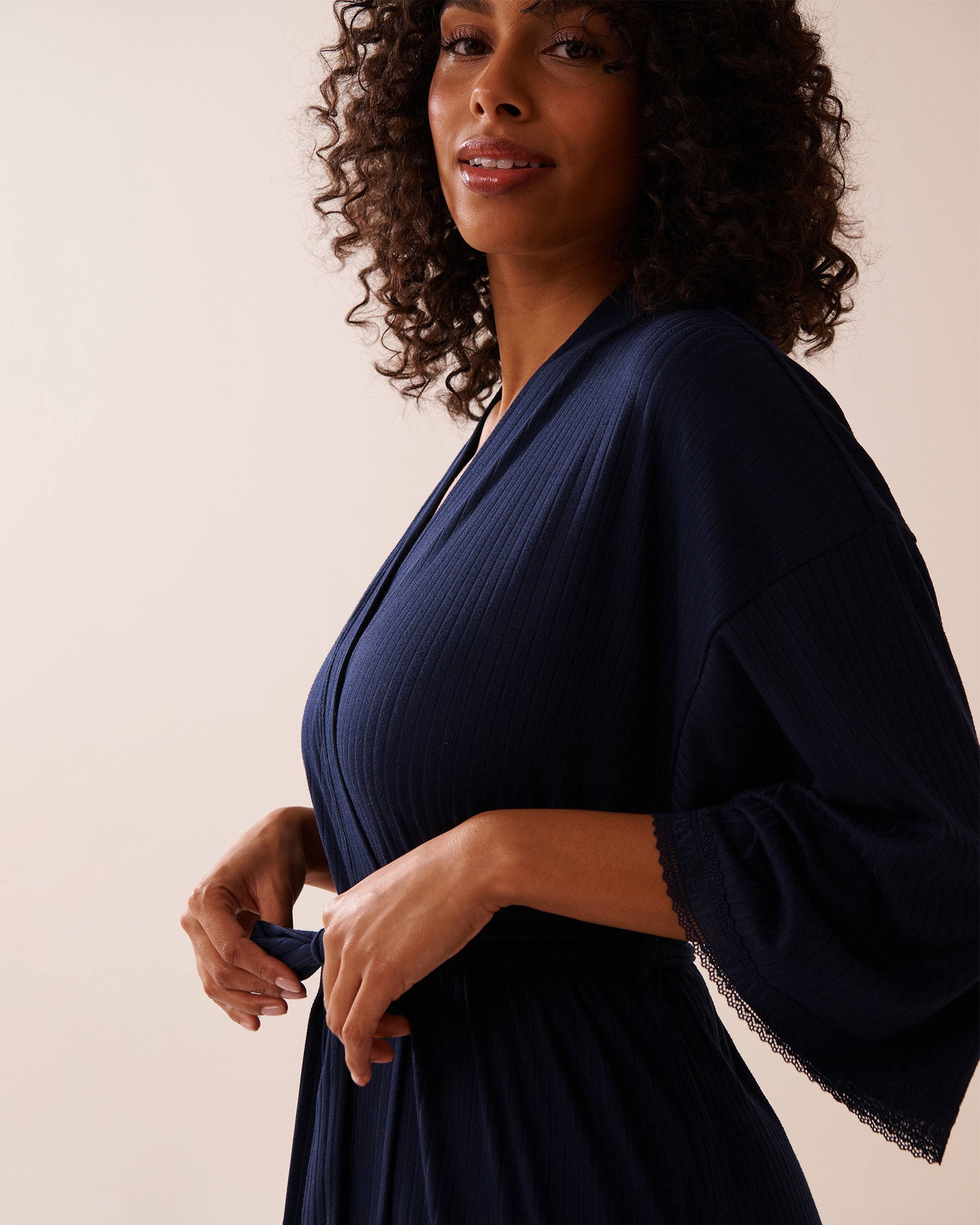 LA VIE EN ROSE Lace Trim Ribbed Jersey Kimono Navy Blue 40600202 - View8