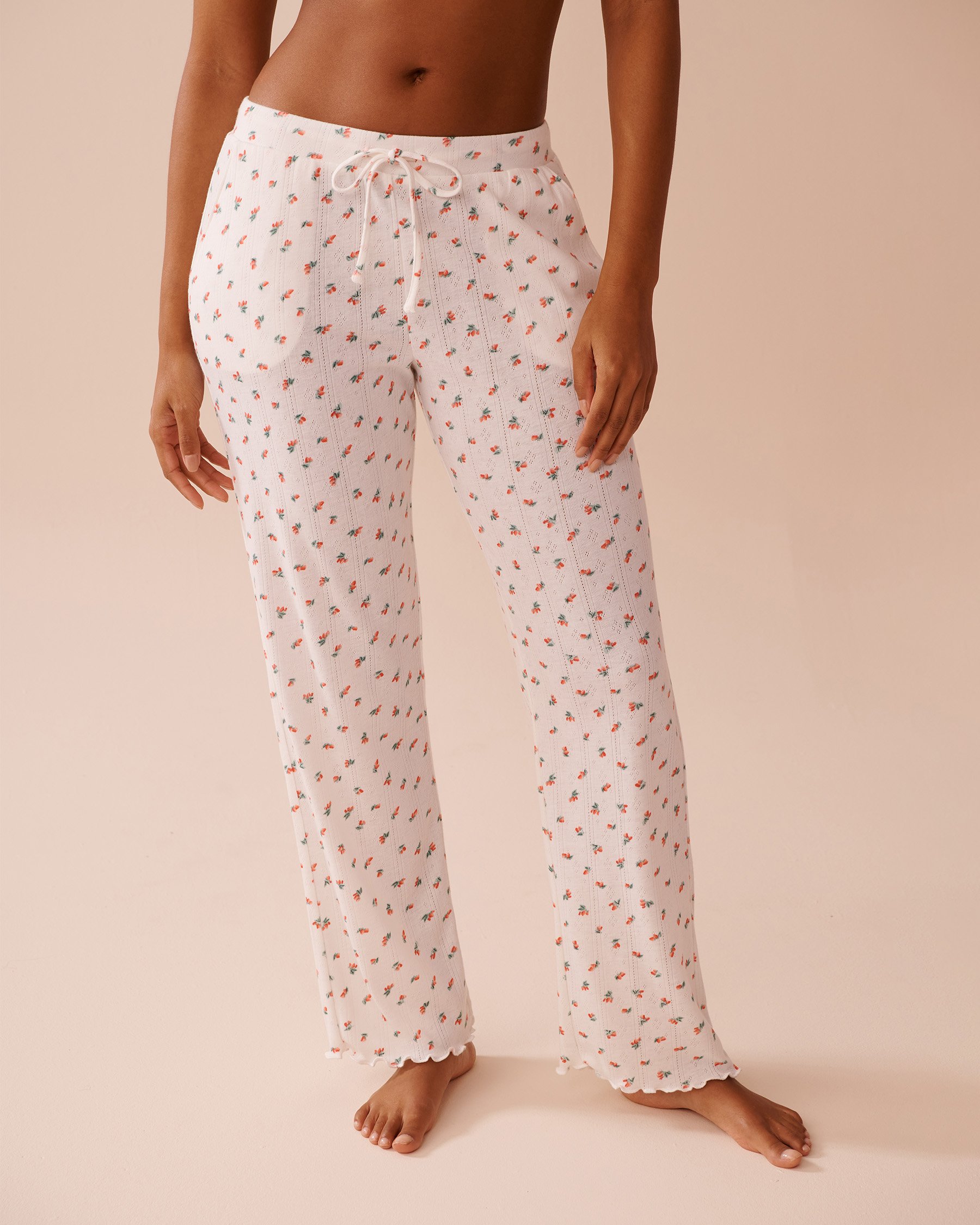 LA VIE EN ROSE Pantalon de pyjama maille pointelle et bordure frisons imprimé fraise Blanc/Fraises 40200687 - View1