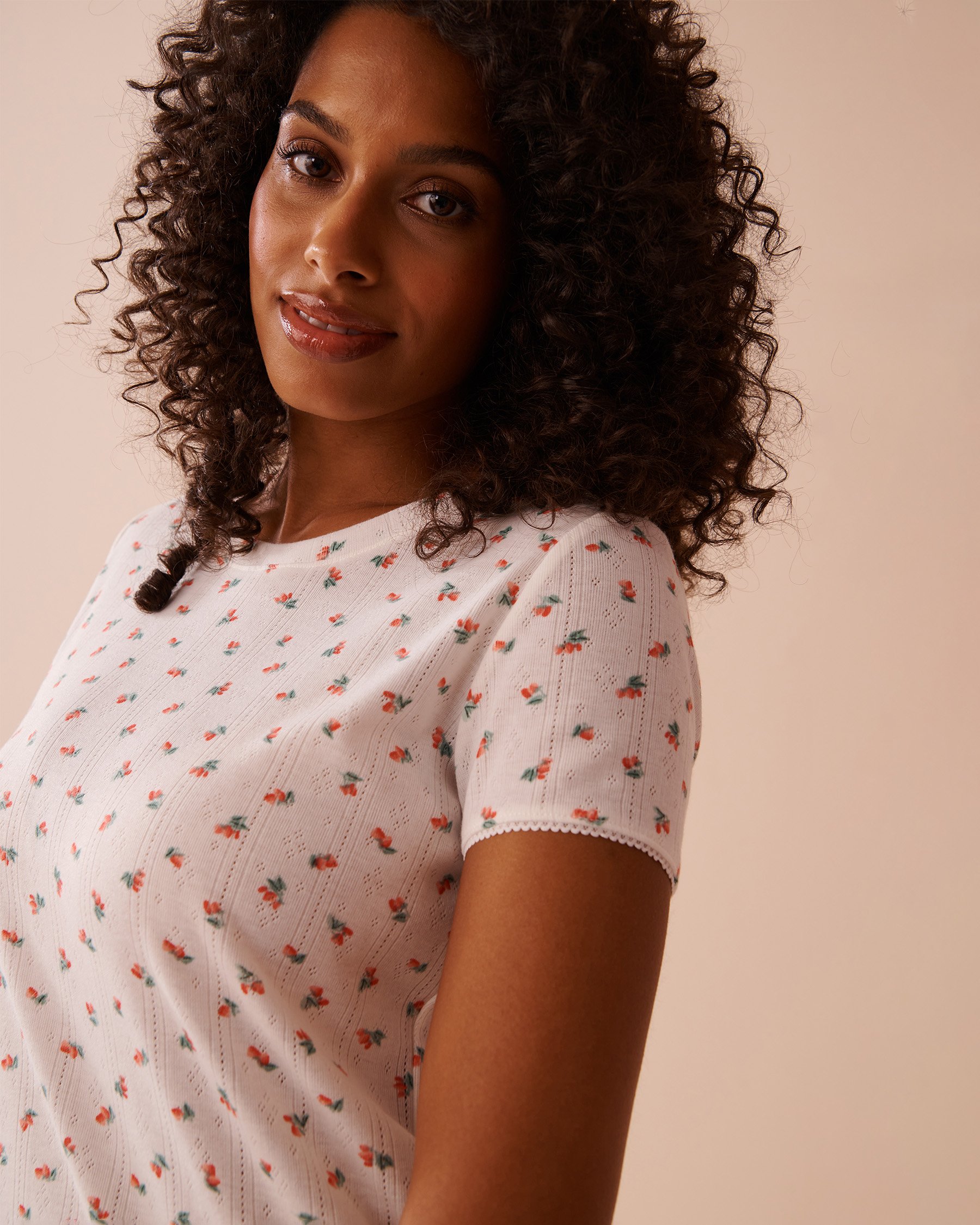 LA VIE EN ROSE T-shirt maille pointelle et bordure frisons imprimé fraise Blanc/Fraises 40100697 - View3