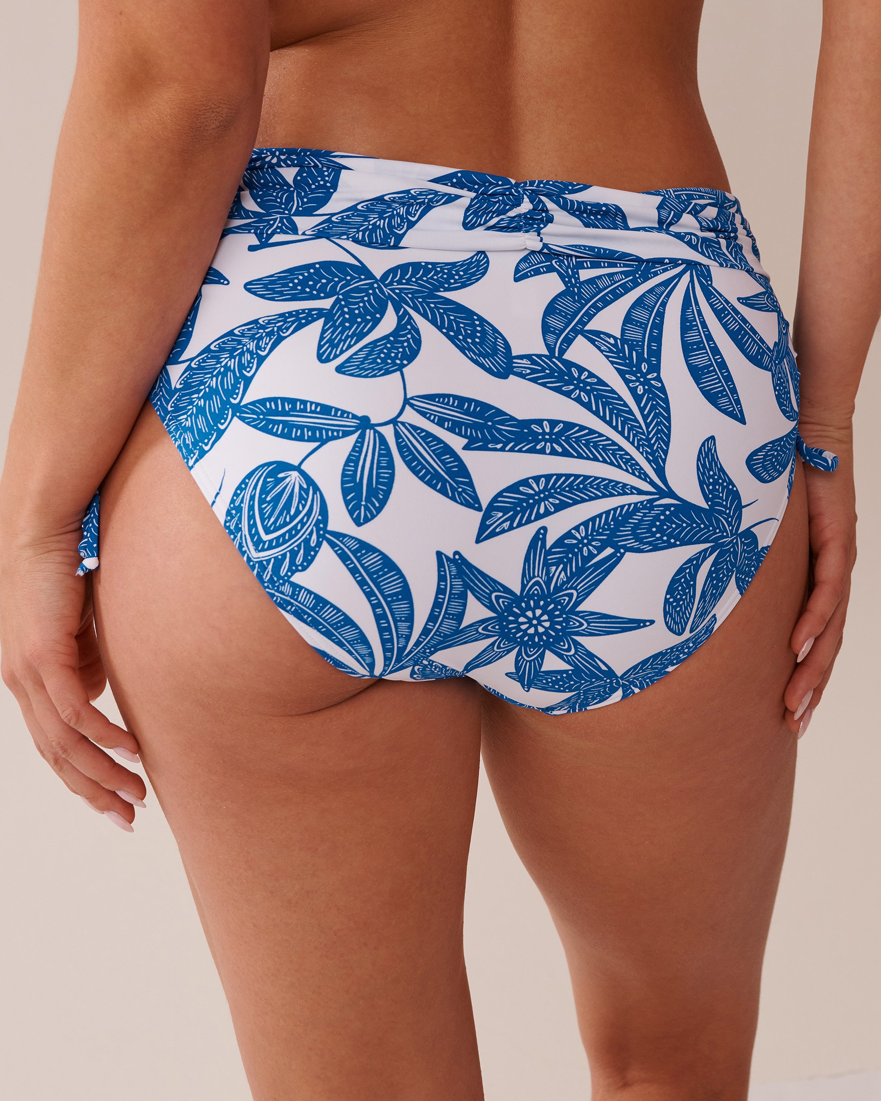 LA VIE EN ROSE AQUA MERMAID GARDEN Side Tie Shirred High Waist Bikini Bottom Mermaid Garden 70300665 - View5