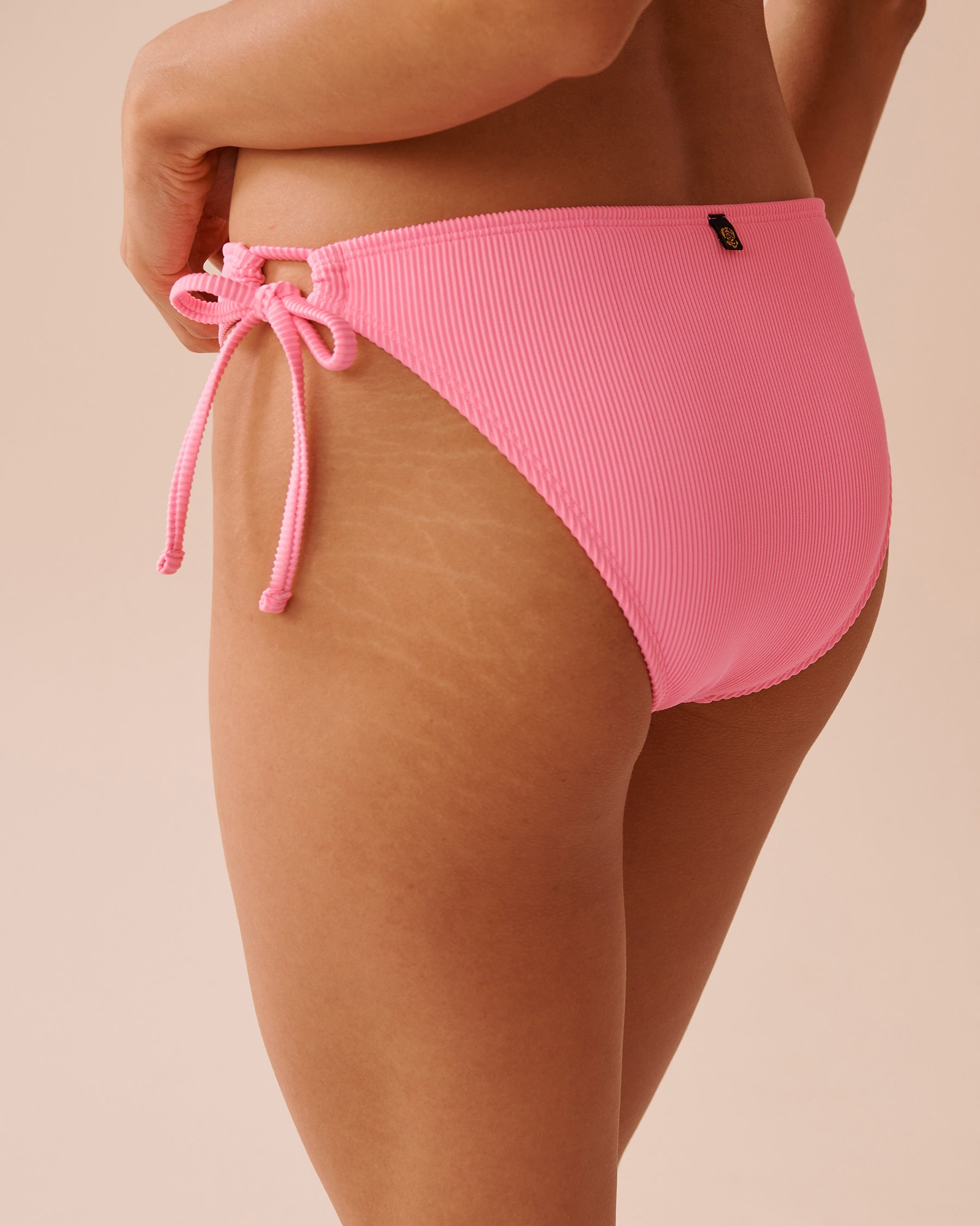 LA VIE EN ROSE AQUA Bas de bikini brésilien noué aux hanches côtelé FIZZY PINK Rose pétillant 70300678 - View2